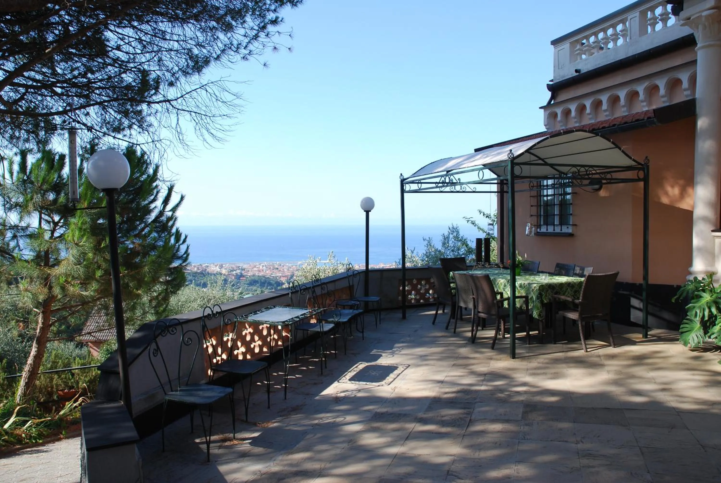 Patio in Villa Rocca Leivi