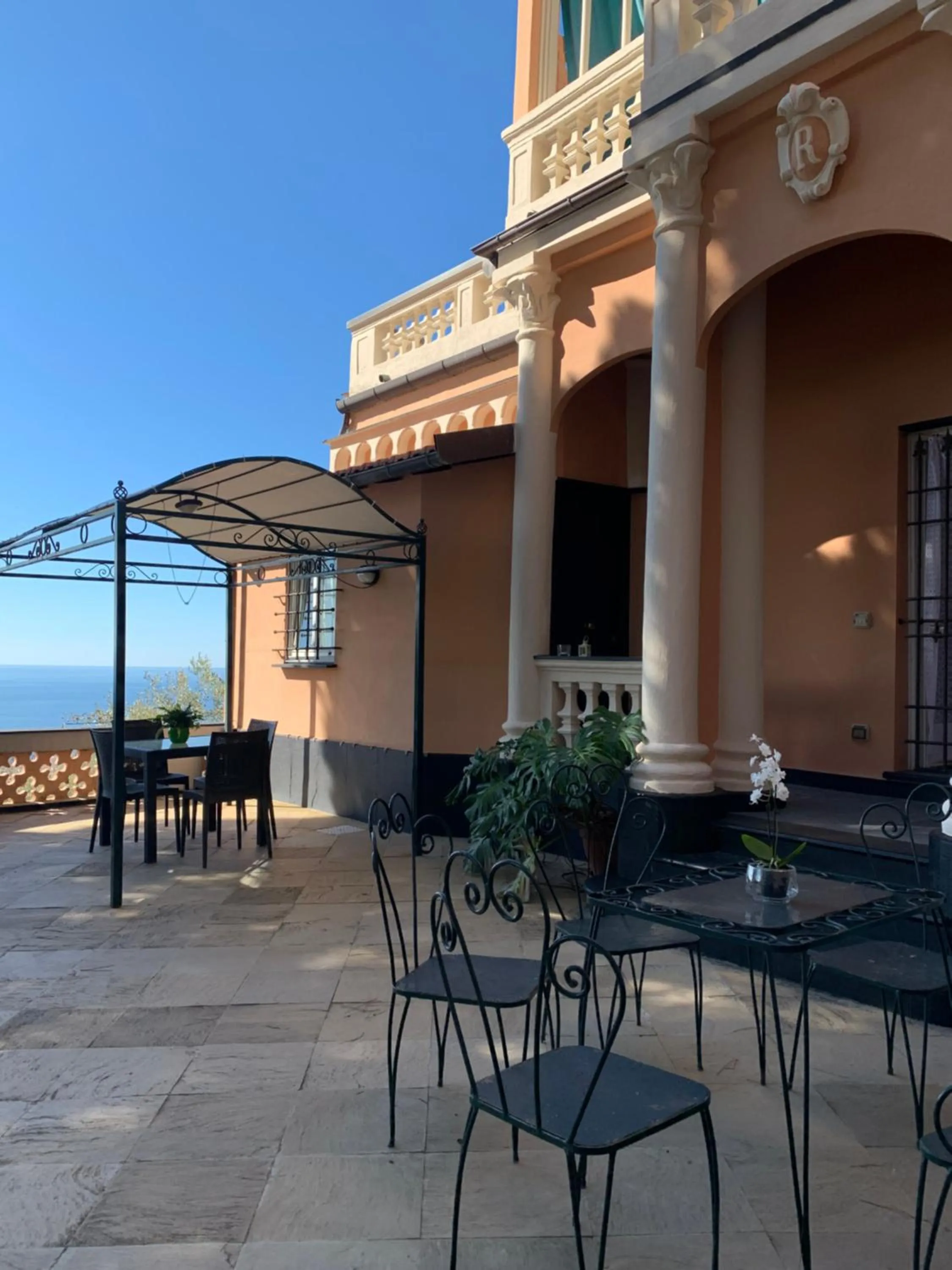 Patio in Villa Rocca Leivi