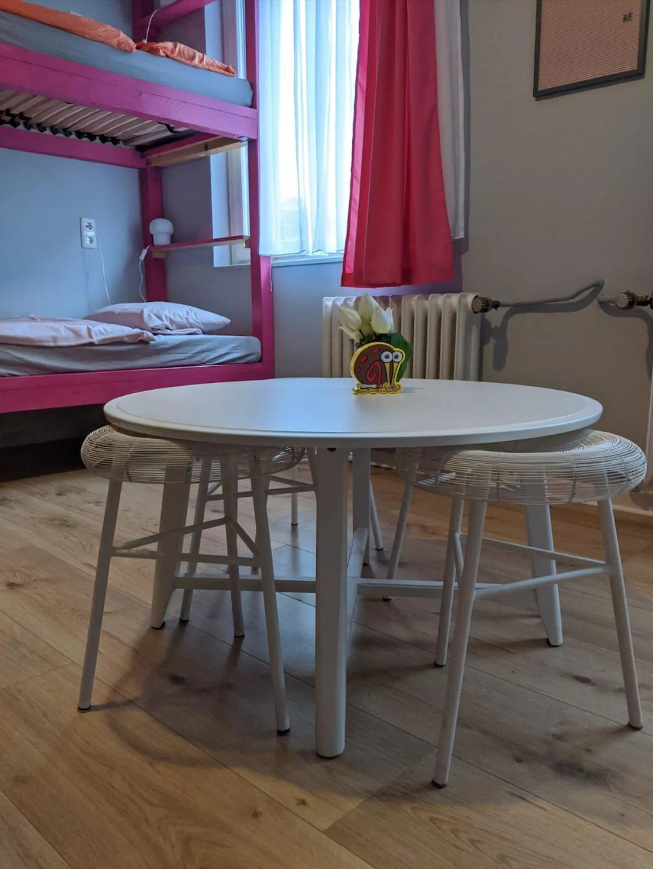 Seating area, Bed in Ruhrtropolis Hostel