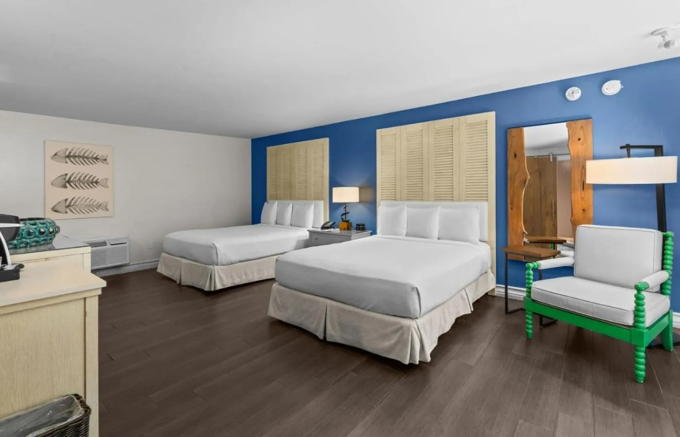 Bed in Paradise Point Resort & Spa