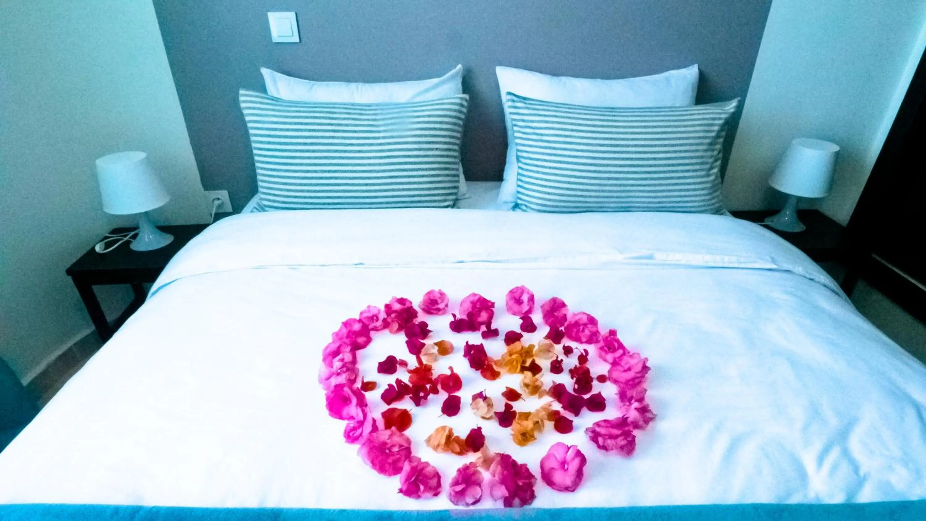 Bed in KENZ MEHDIA Hôtel Ressort