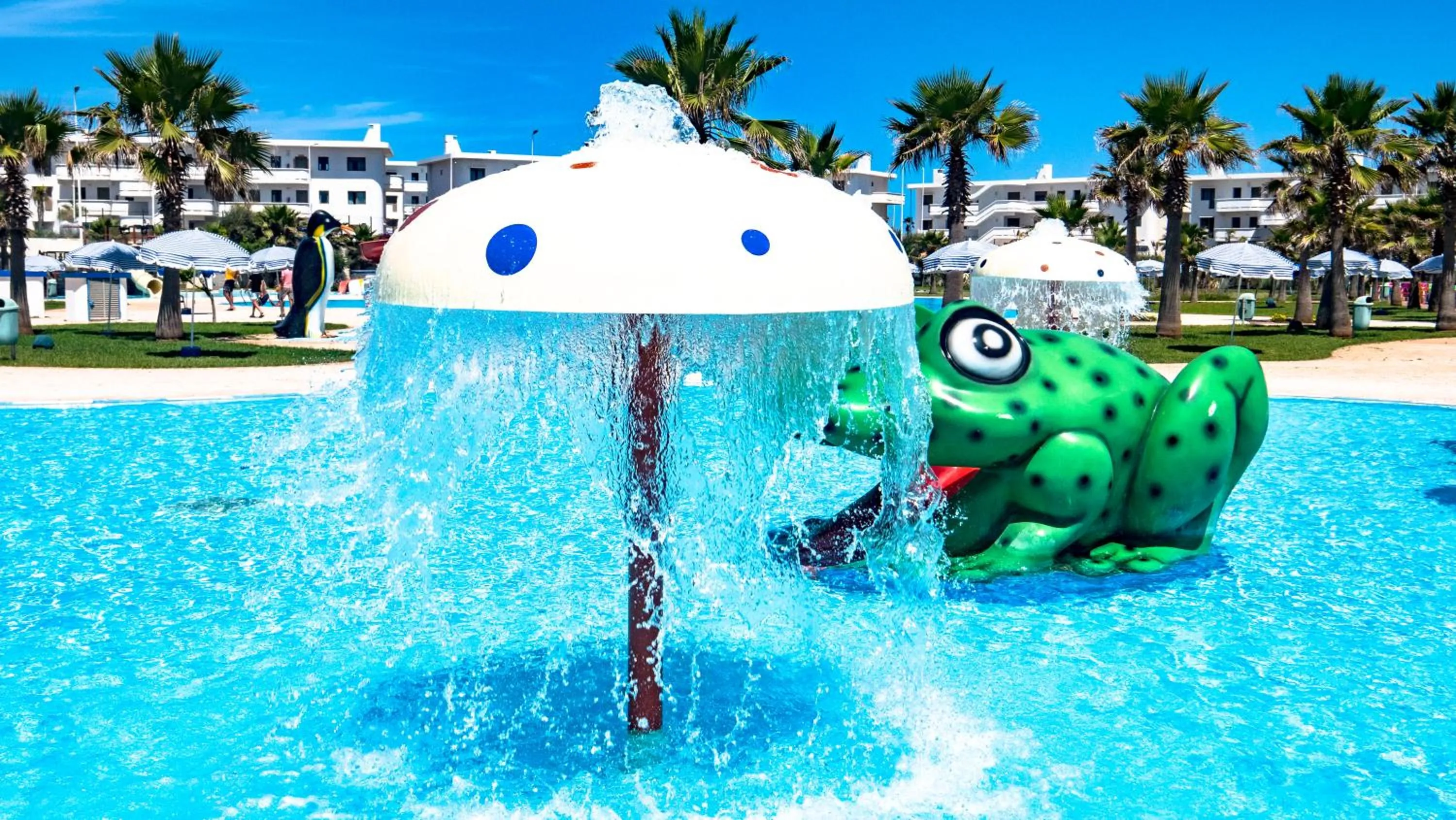 Swimming Pool in KENZ MEHDIA Hôtel Ressort