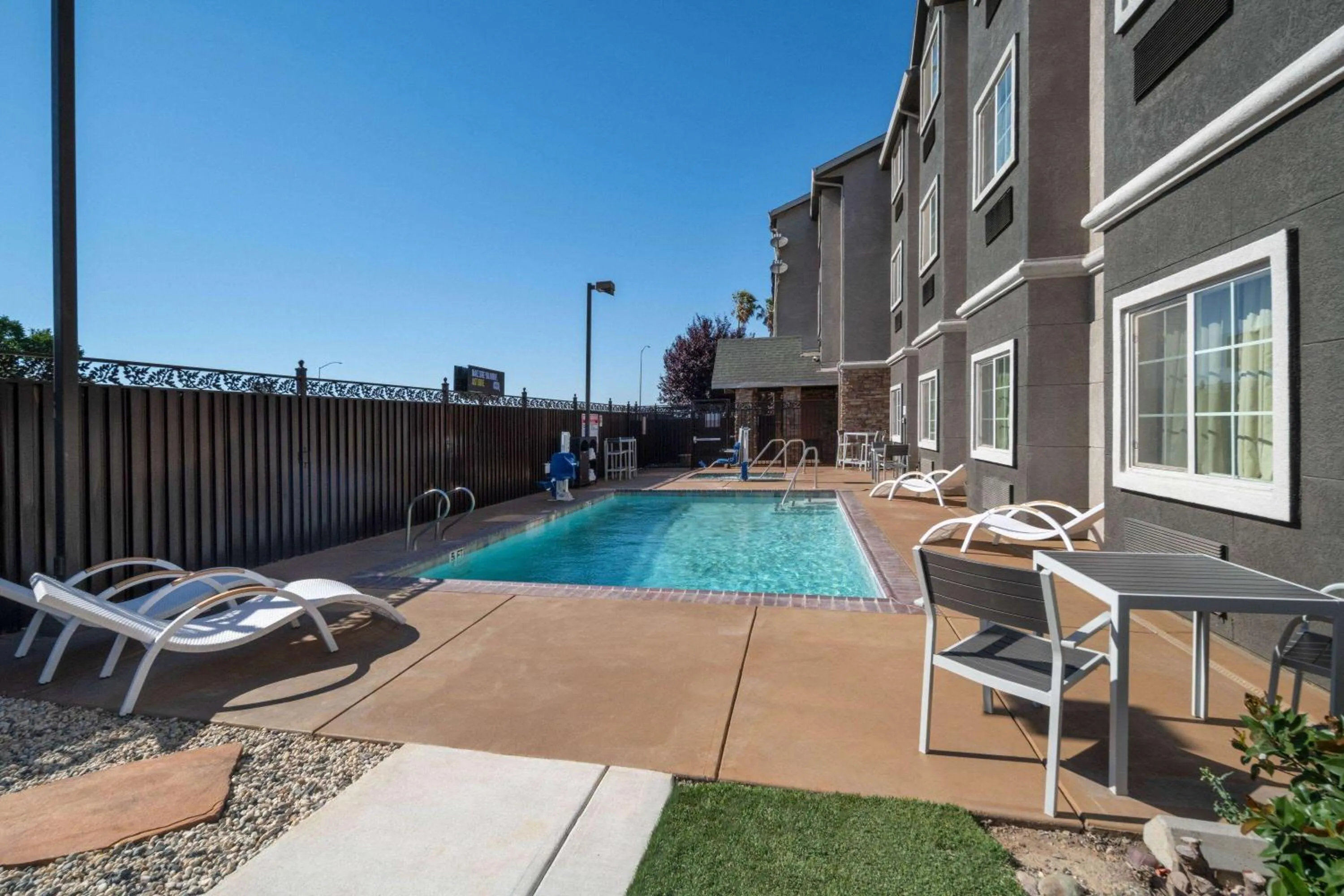 Pool view in Microtel Inn & Suites by Wyndham Tracy