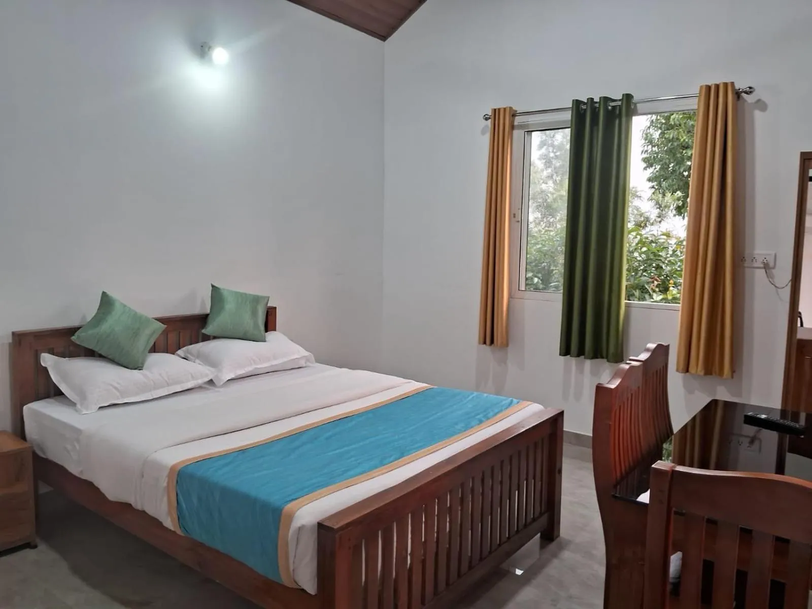Double Room with Garden View in Blackcherry Munnar