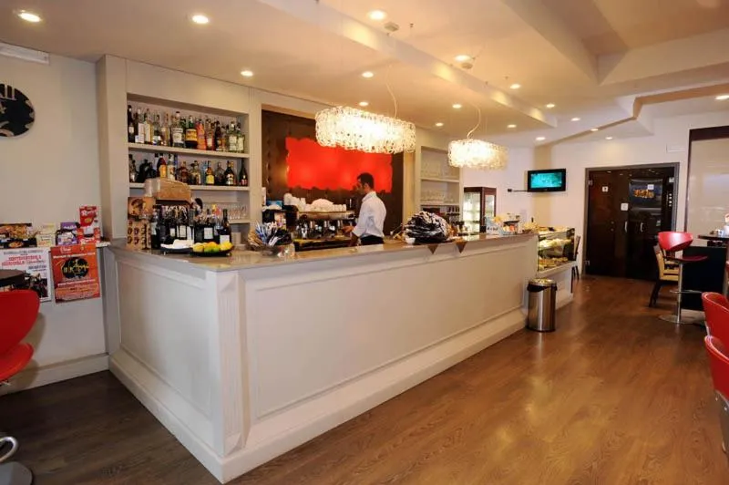 Lounge or bar in Drake