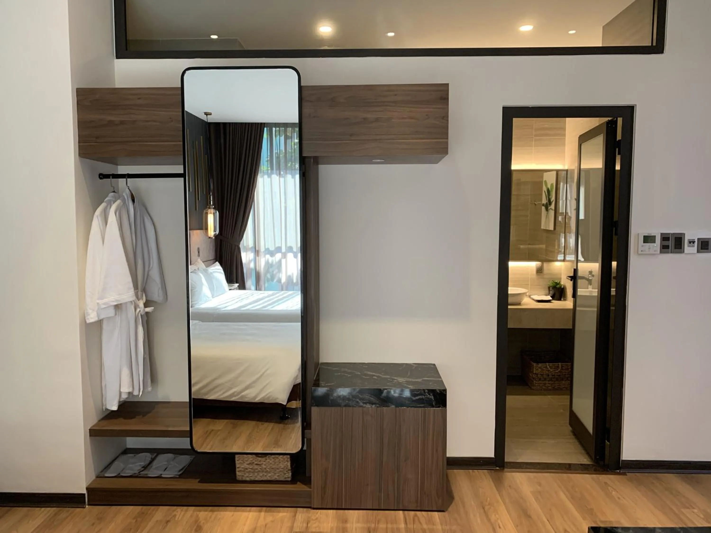 Photo of the whole room, Bed in Hadiva Boutique Hotel