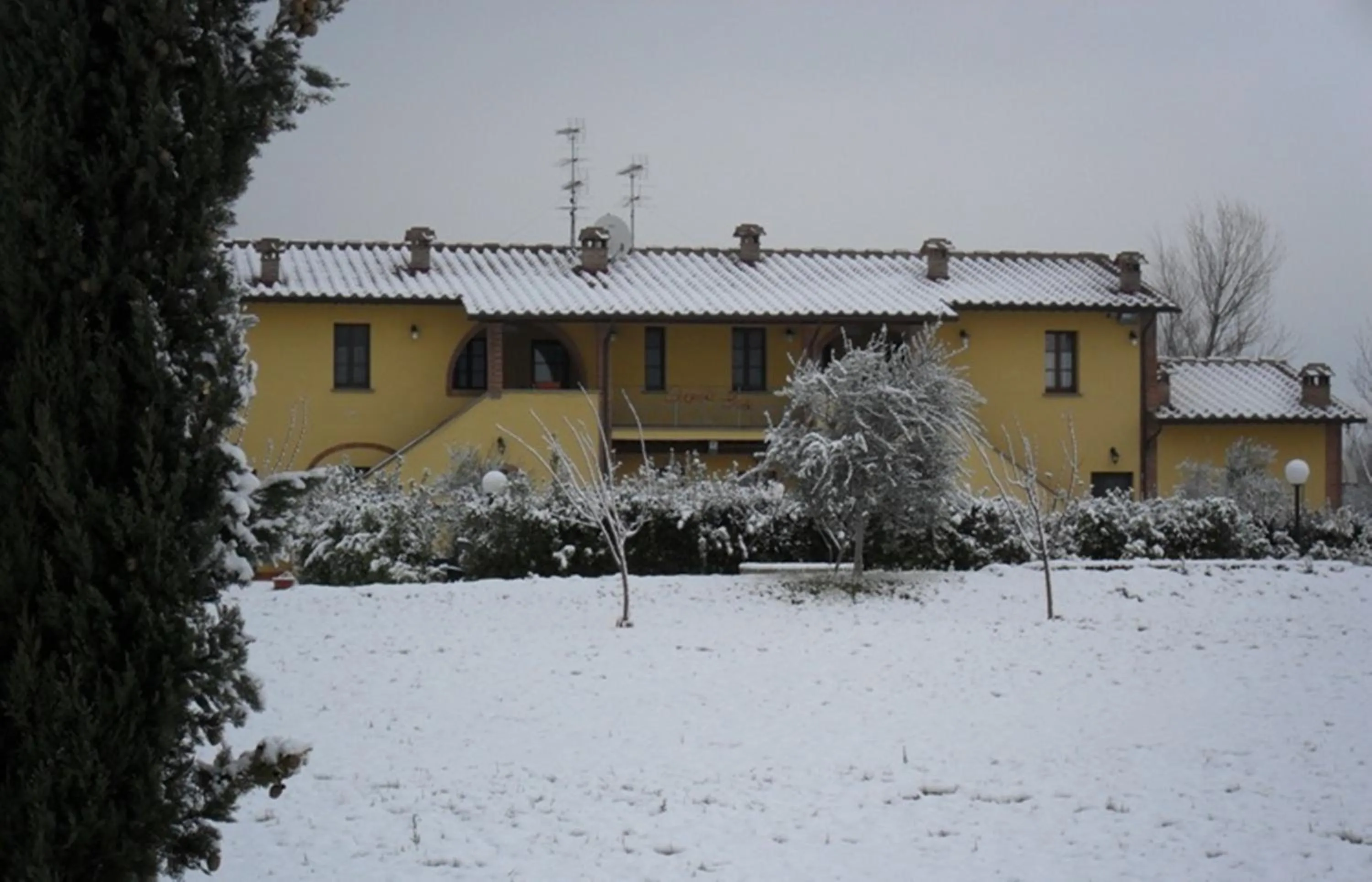 Facade/entrance in il Chiassetto Agriturismo No Kids