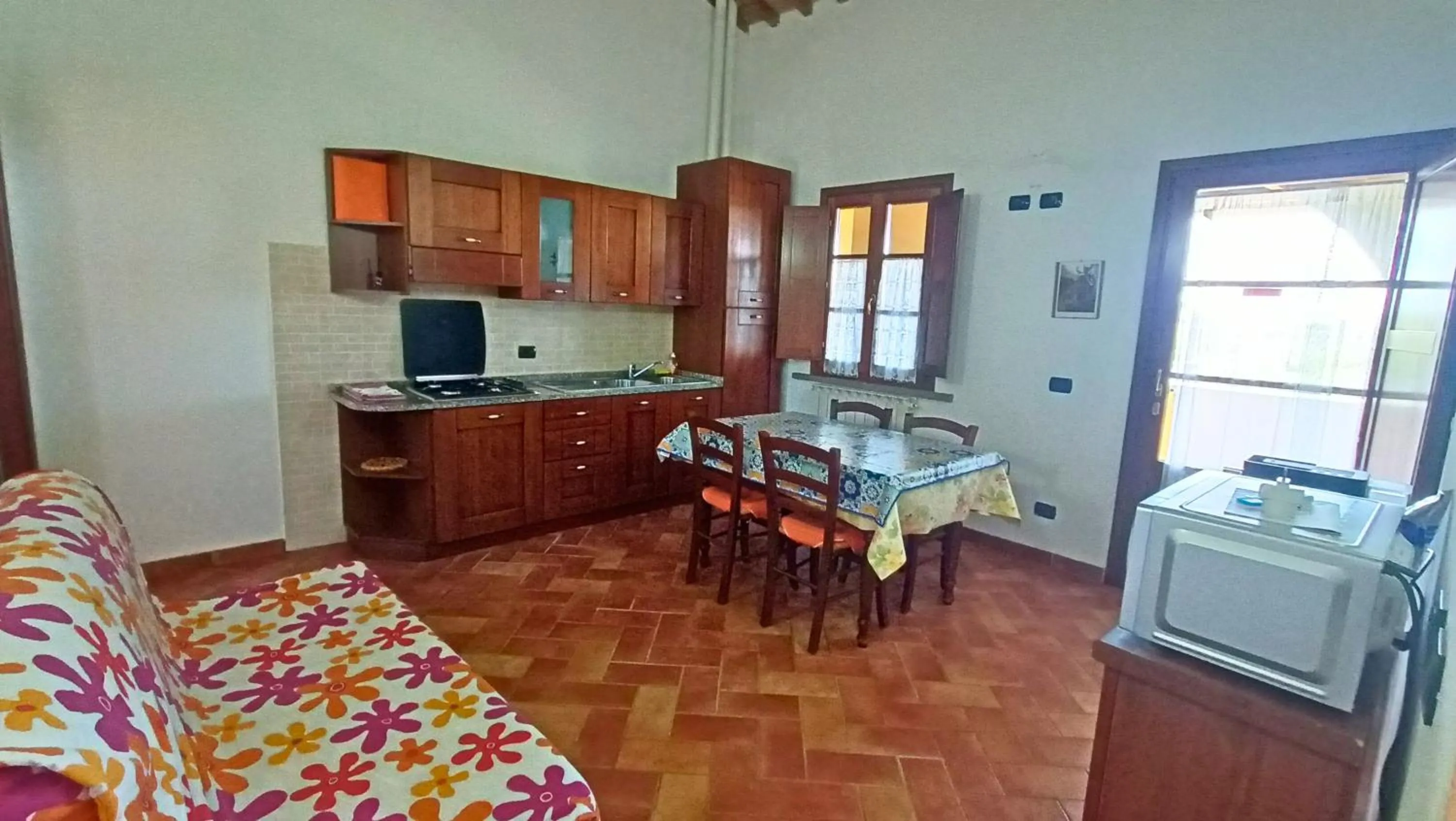 Kitchen or kitchenette in il Chiassetto Agriturismo No Kids