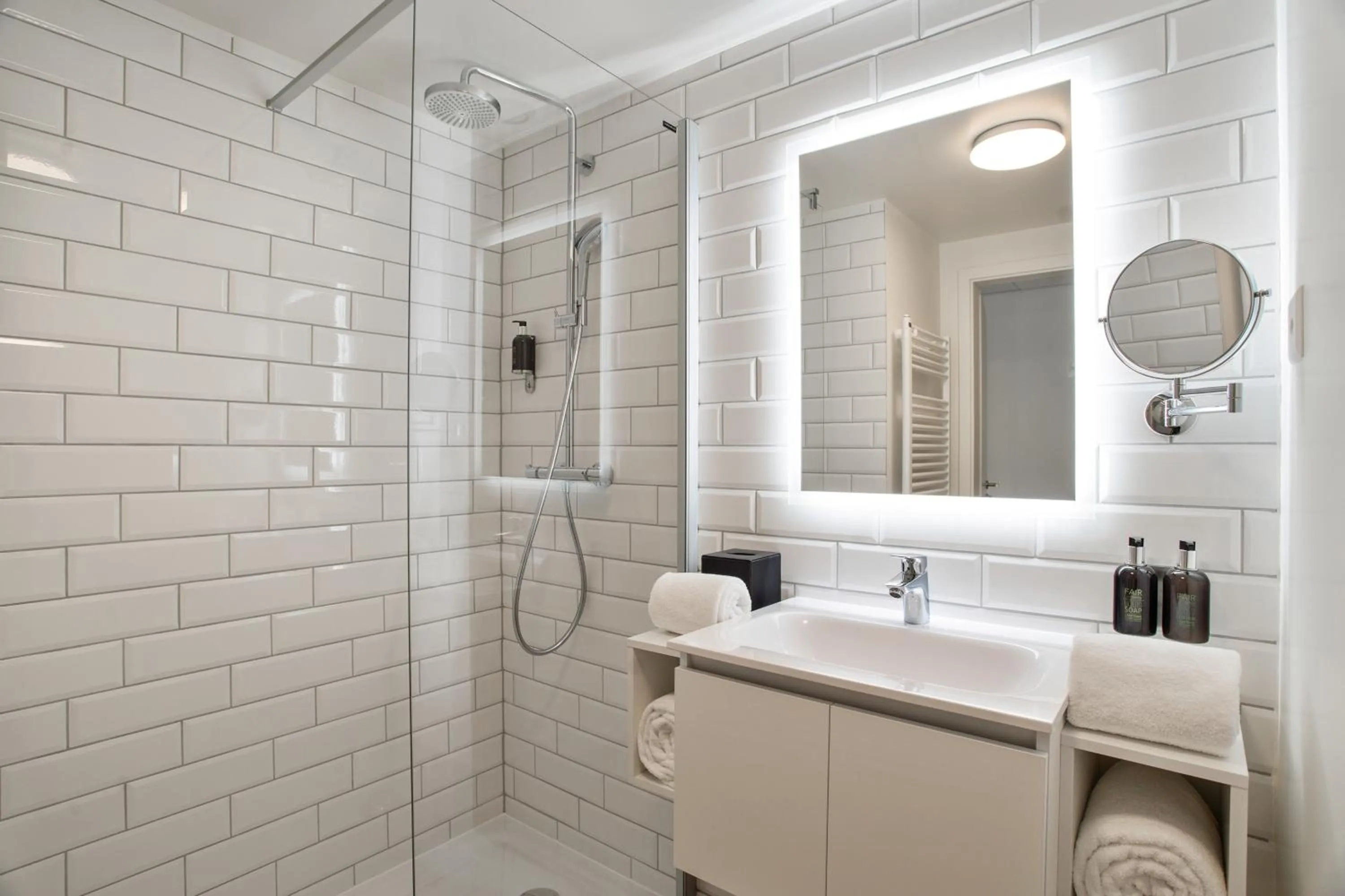 Shower in Appart'City Collection Genève Aéroport - Vernier