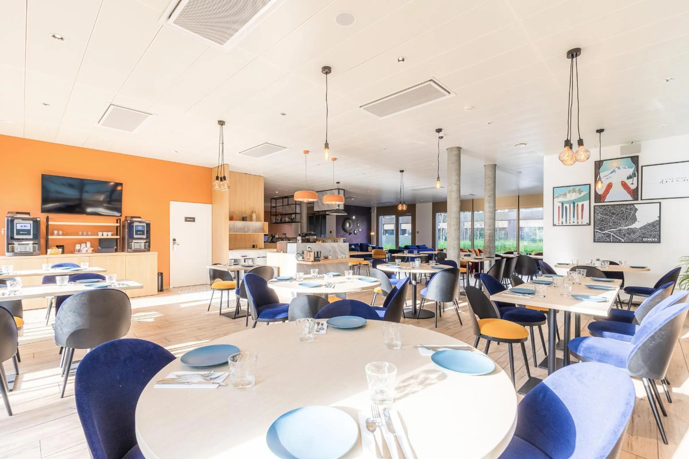 Breakfast in Appart'City Collection Genève Aéroport - Vernier