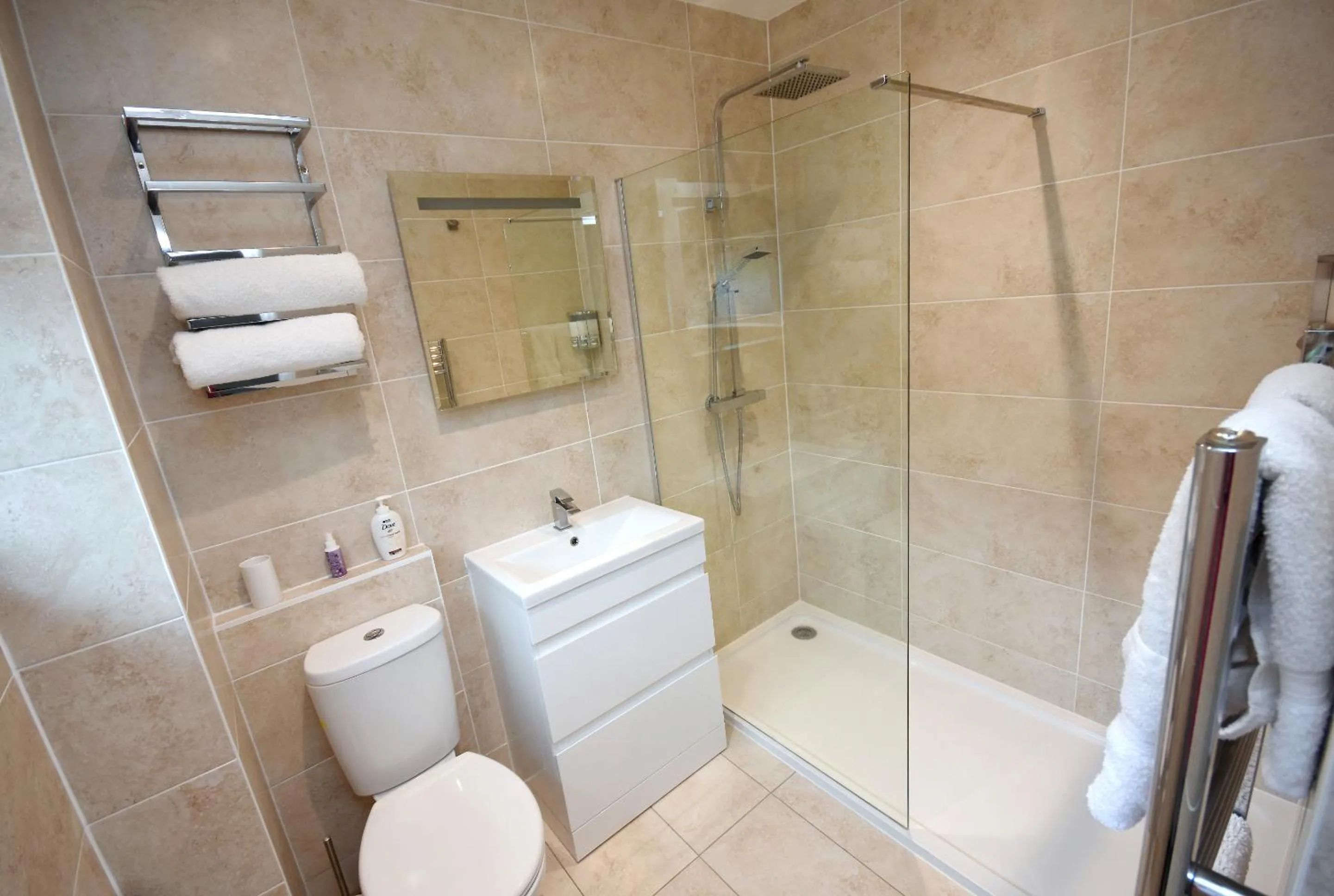 Bathroom in Apple Tree Place B&B