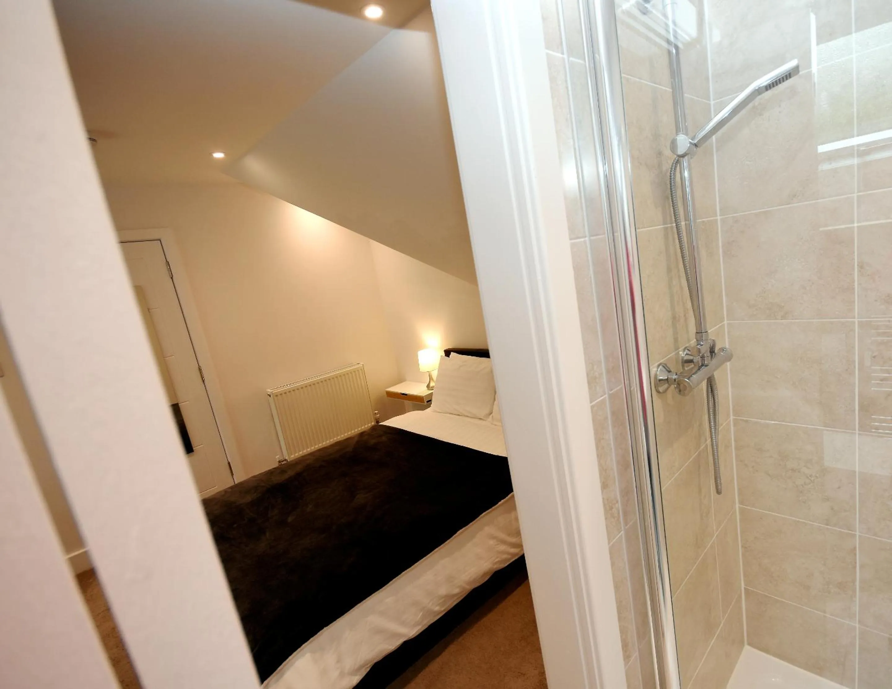 Bedroom, Bed in Apple Tree Place B&B