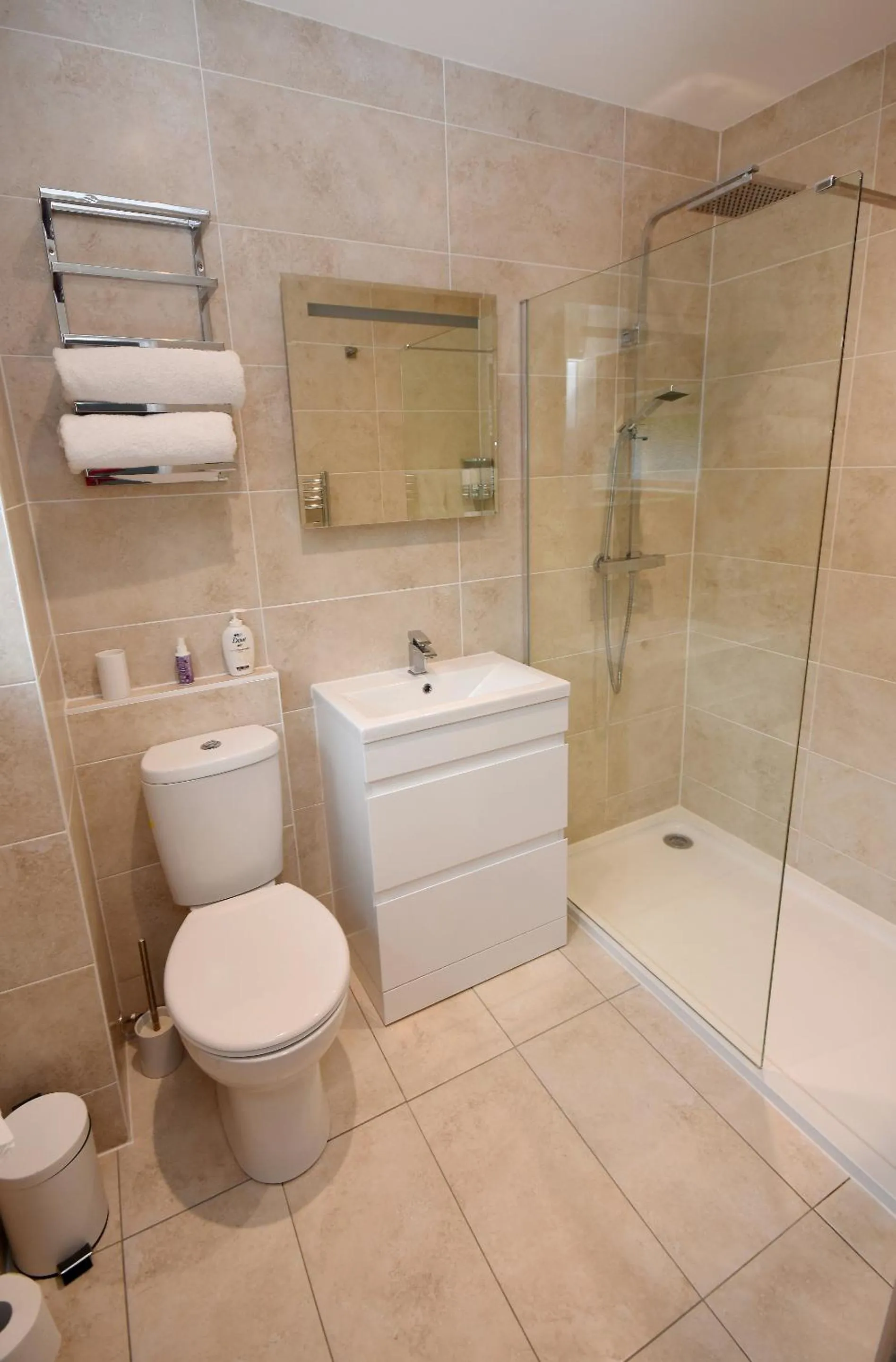 Bathroom in Apple Tree Place B&B