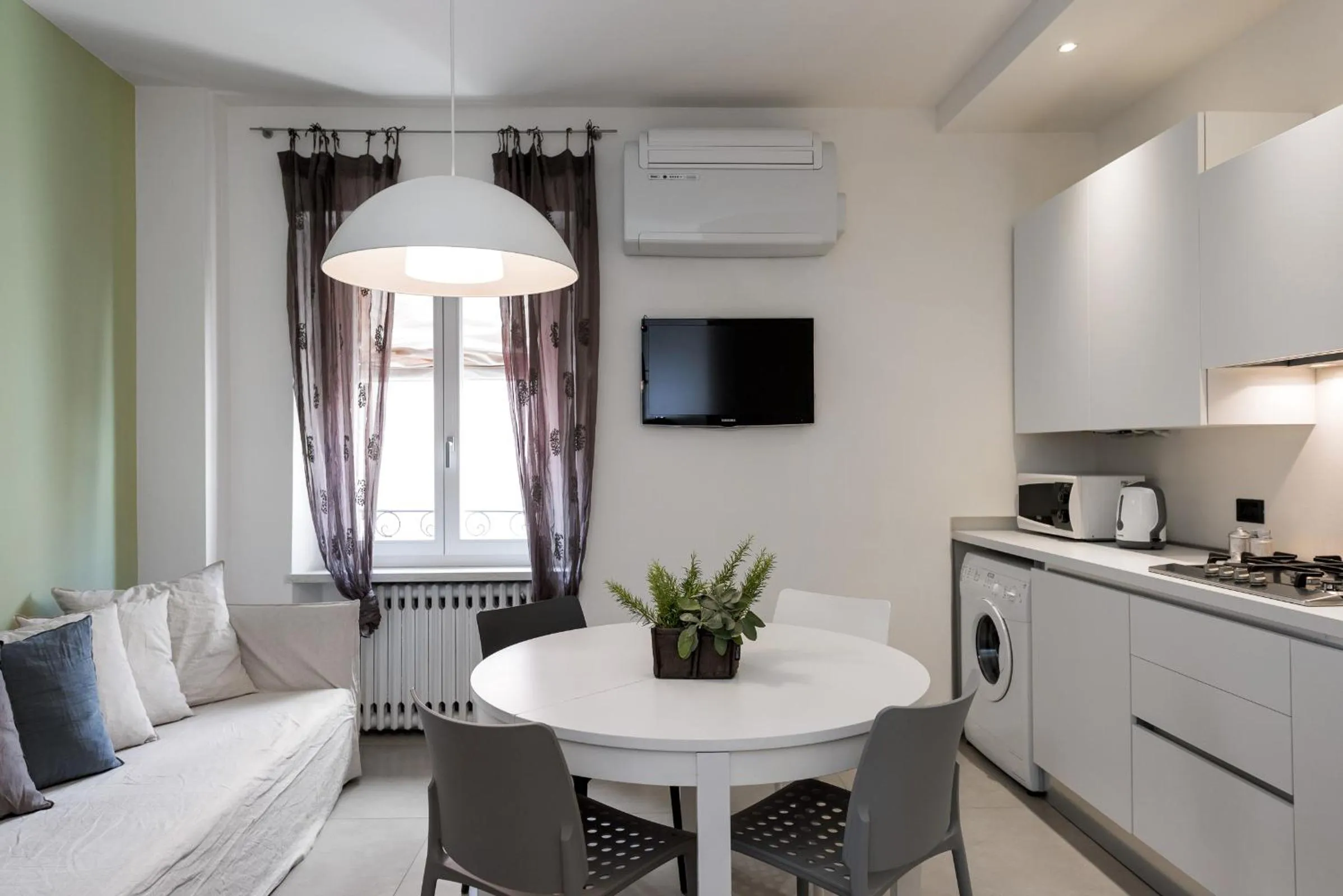 Kitchen or kitchenette in Il Vicolo Aparthotel Verona