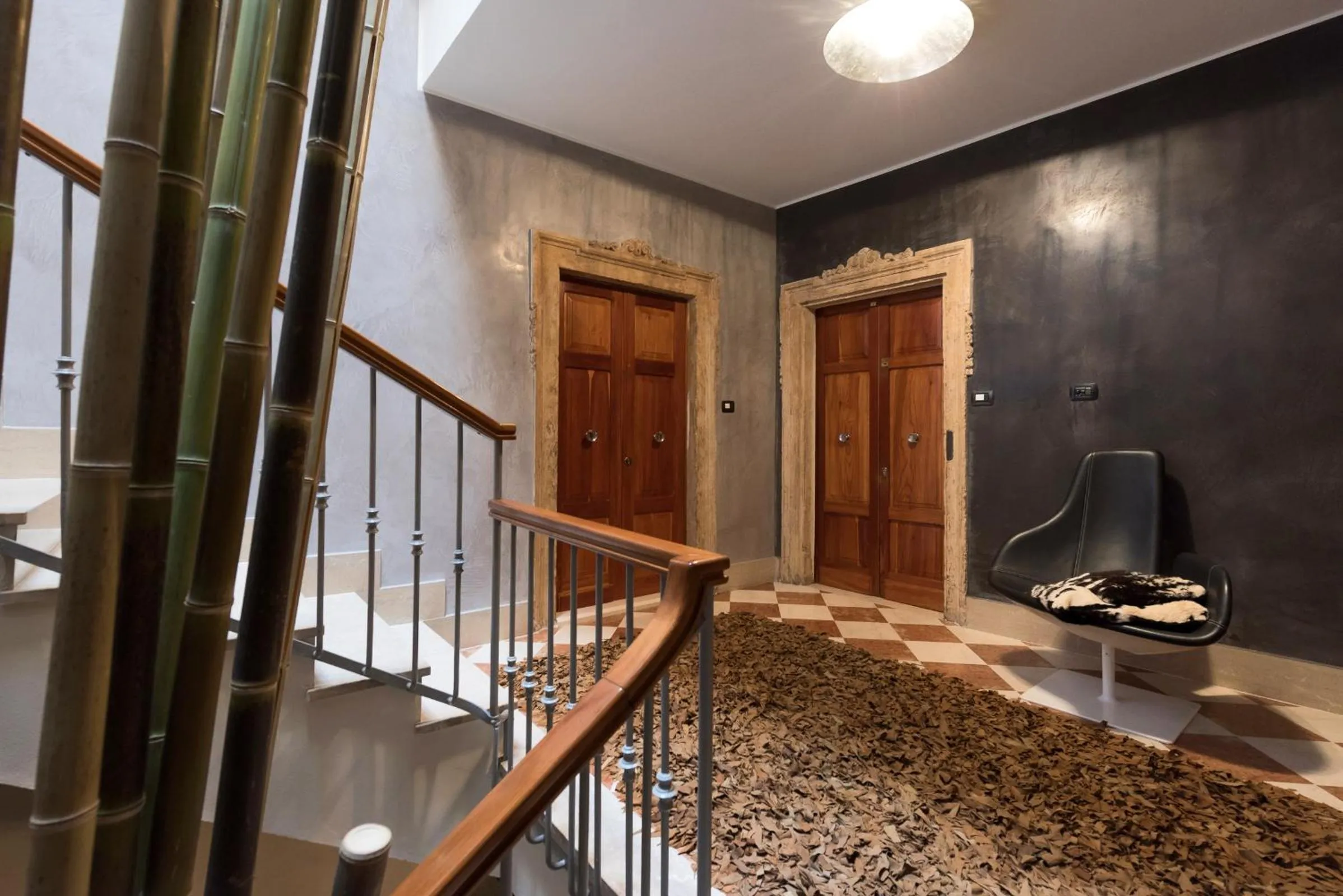 Decorative detail in Il Vicolo Aparthotel Verona