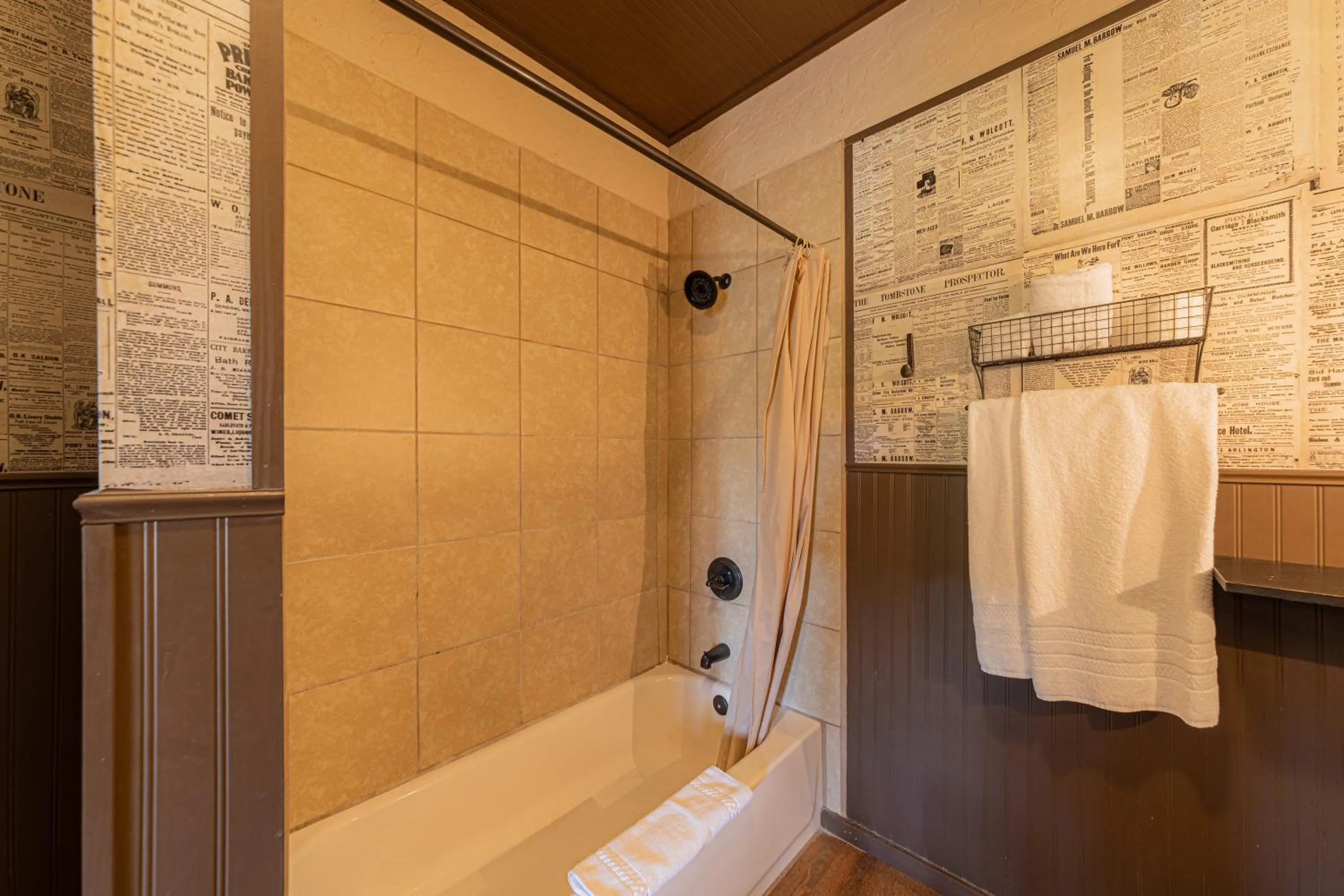 Shower in -Pet Friendly- Miners Cabin #5 -Two Double Beds - Private Balcony