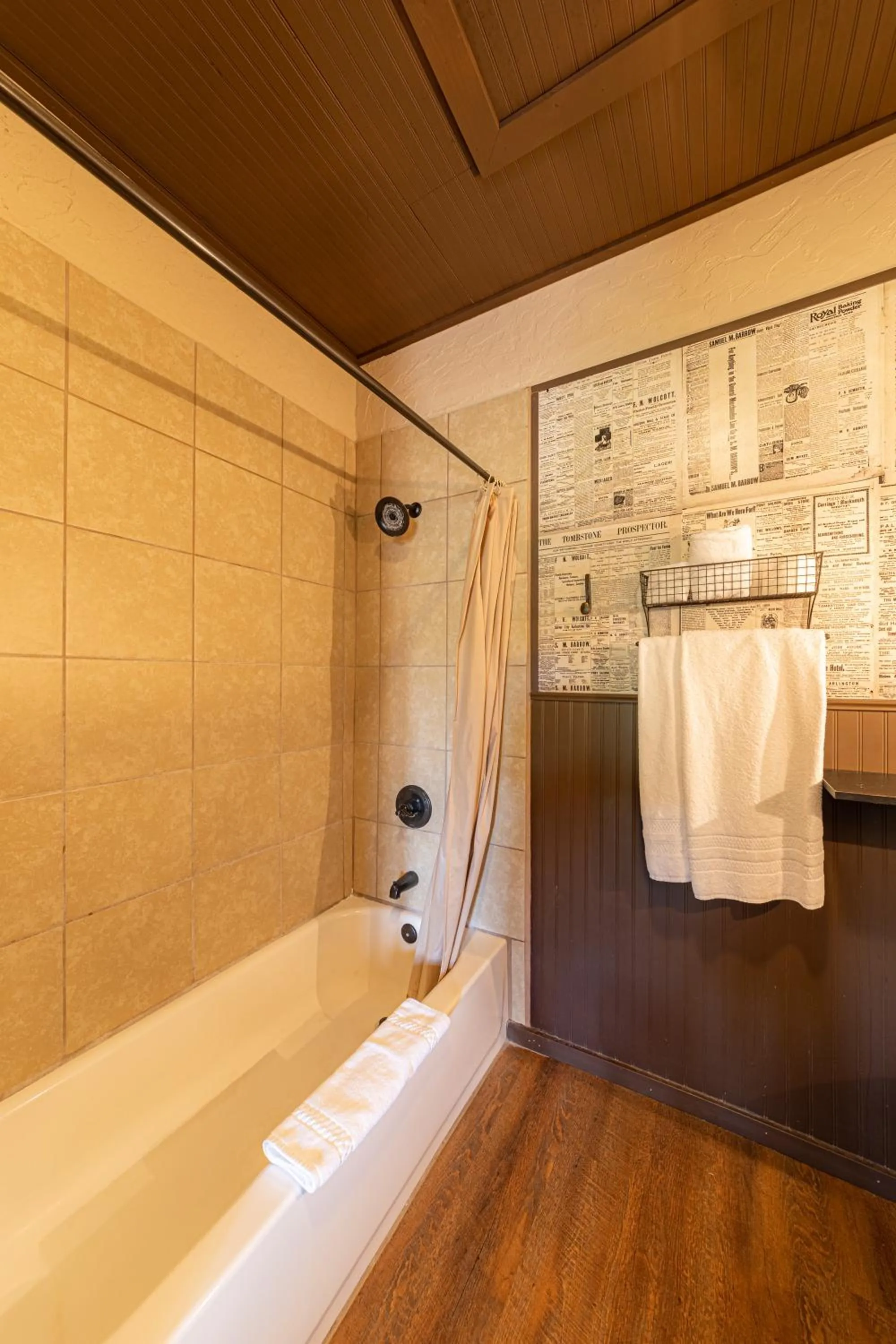 Shower in -Pet Friendly- Miners Cabin #5 -Two Double Beds - Private Balcony