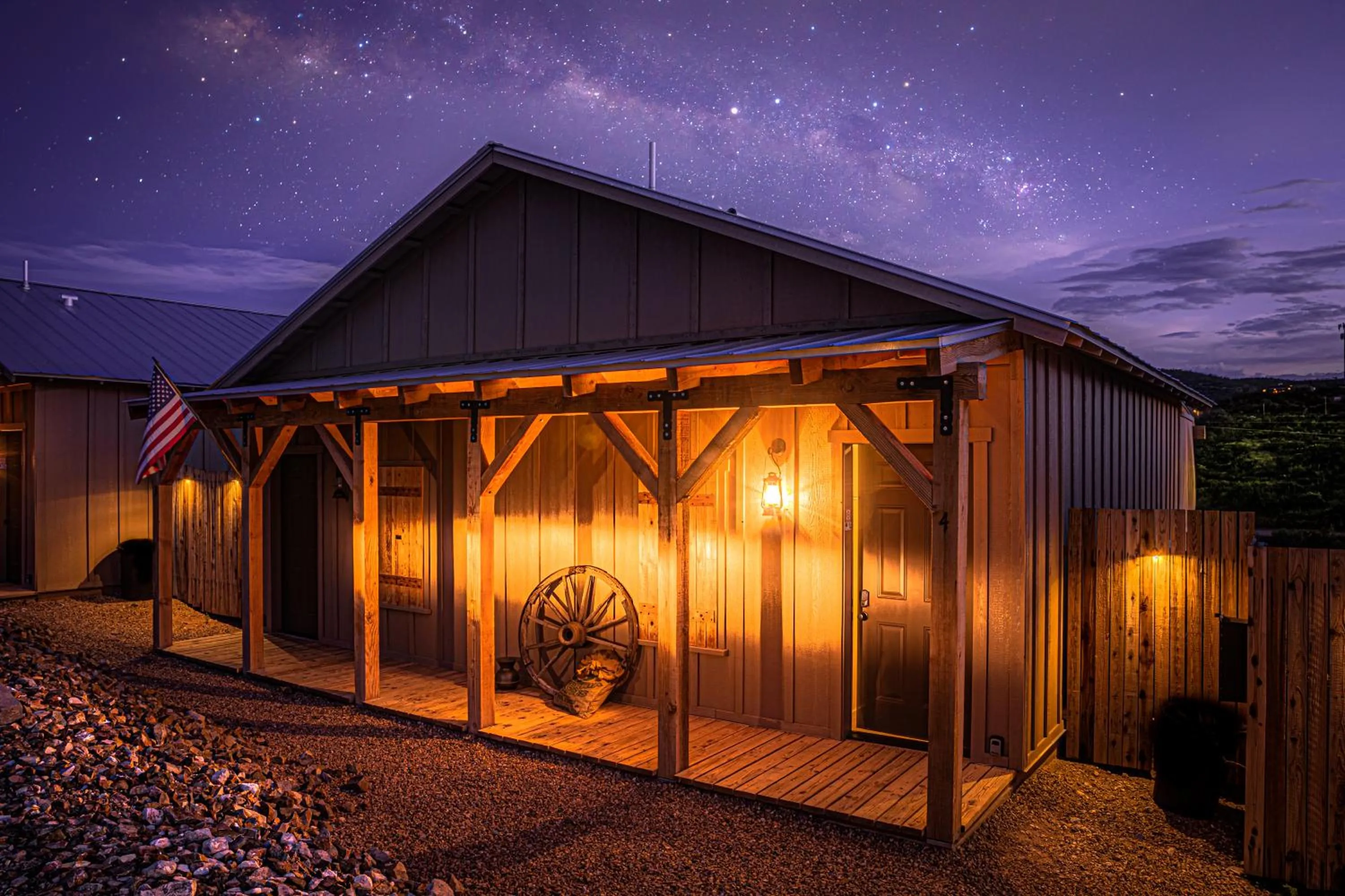 Property building in -Pet Friendly- Miners Cabin #5 -Two Double Beds - Private Balcony