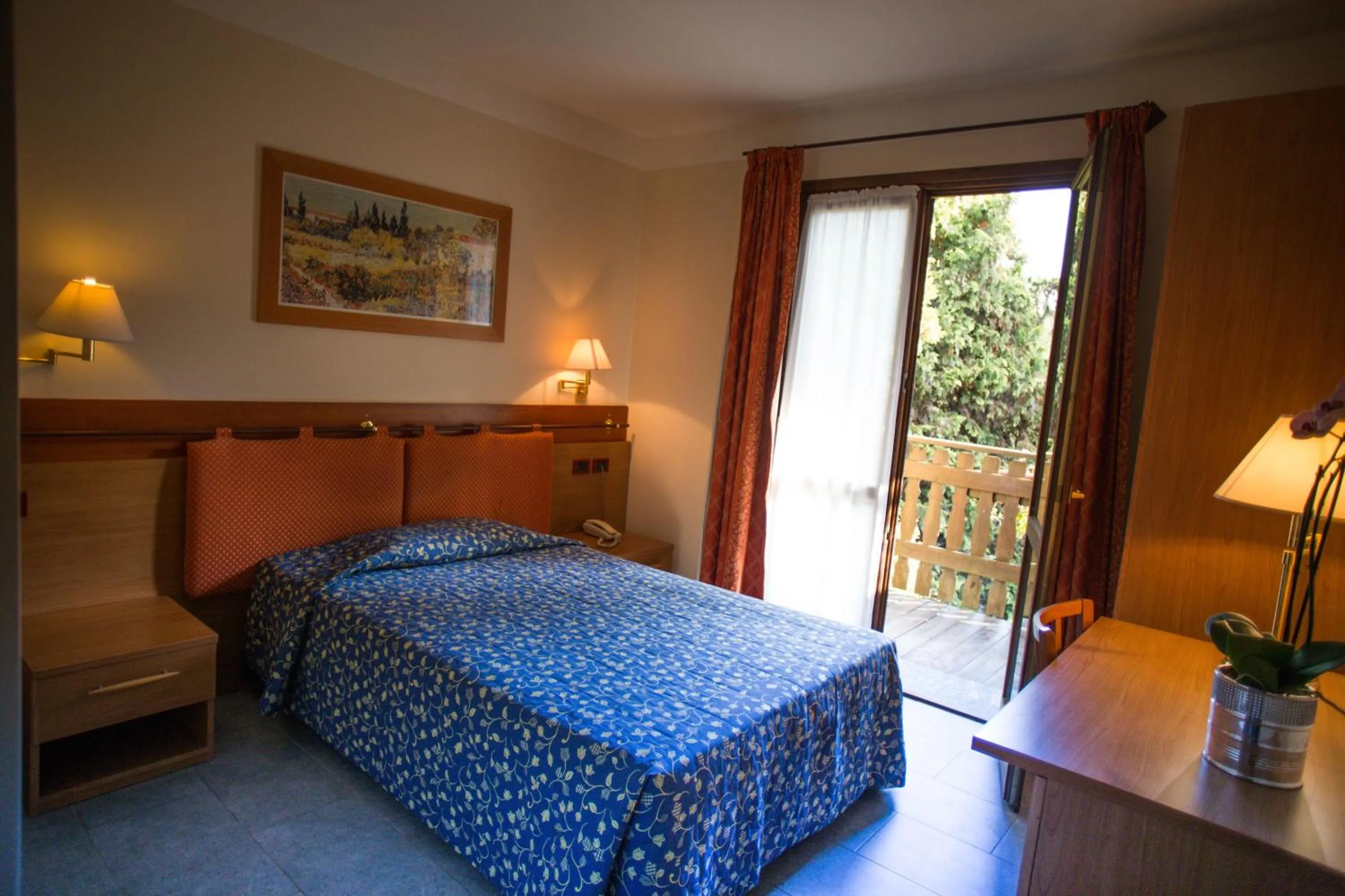 Photo of the whole room, Bed in Hotel Ristorante La Perla