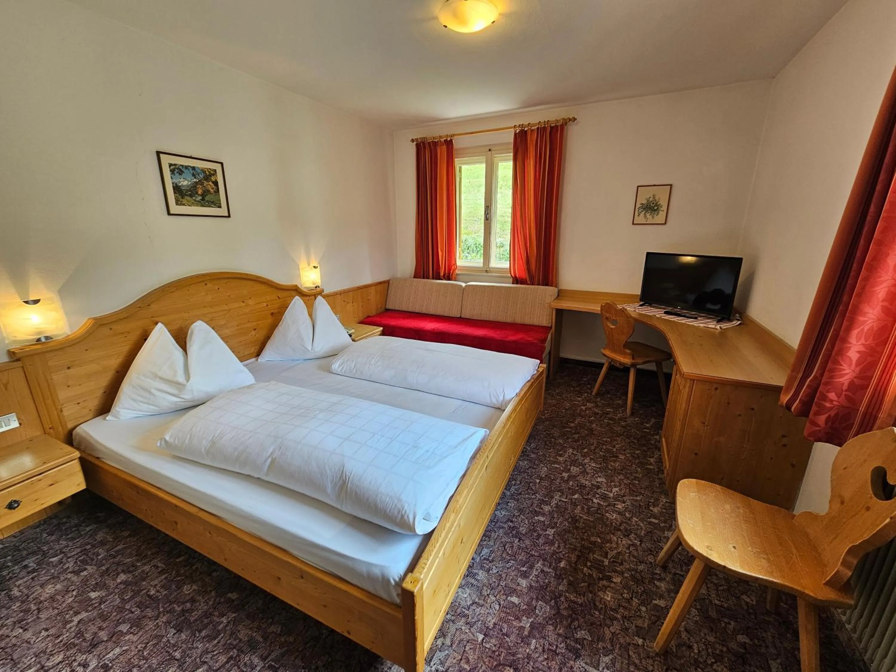 Photo of the whole room, Bed in Hotel Pichlerhof