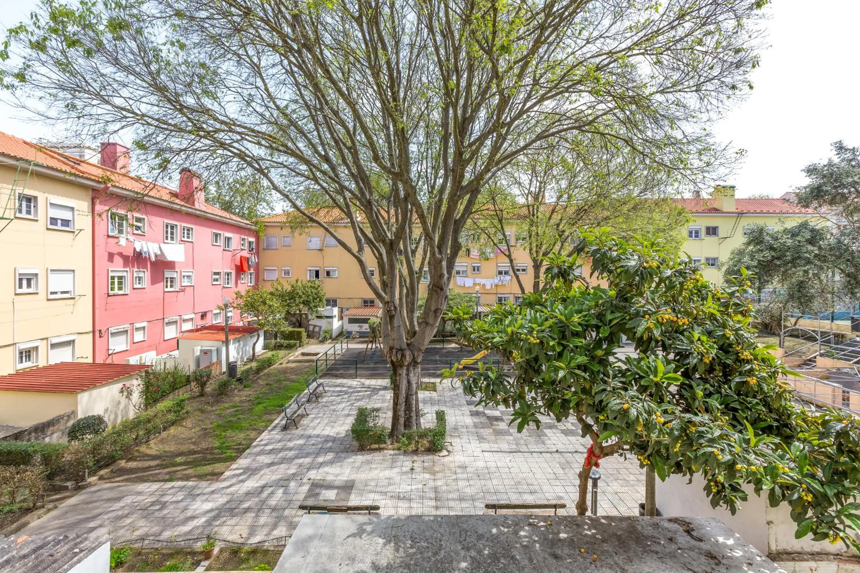 Neighbourhood in Sunny, Bright and Quiet Apartment, By TimeCooler