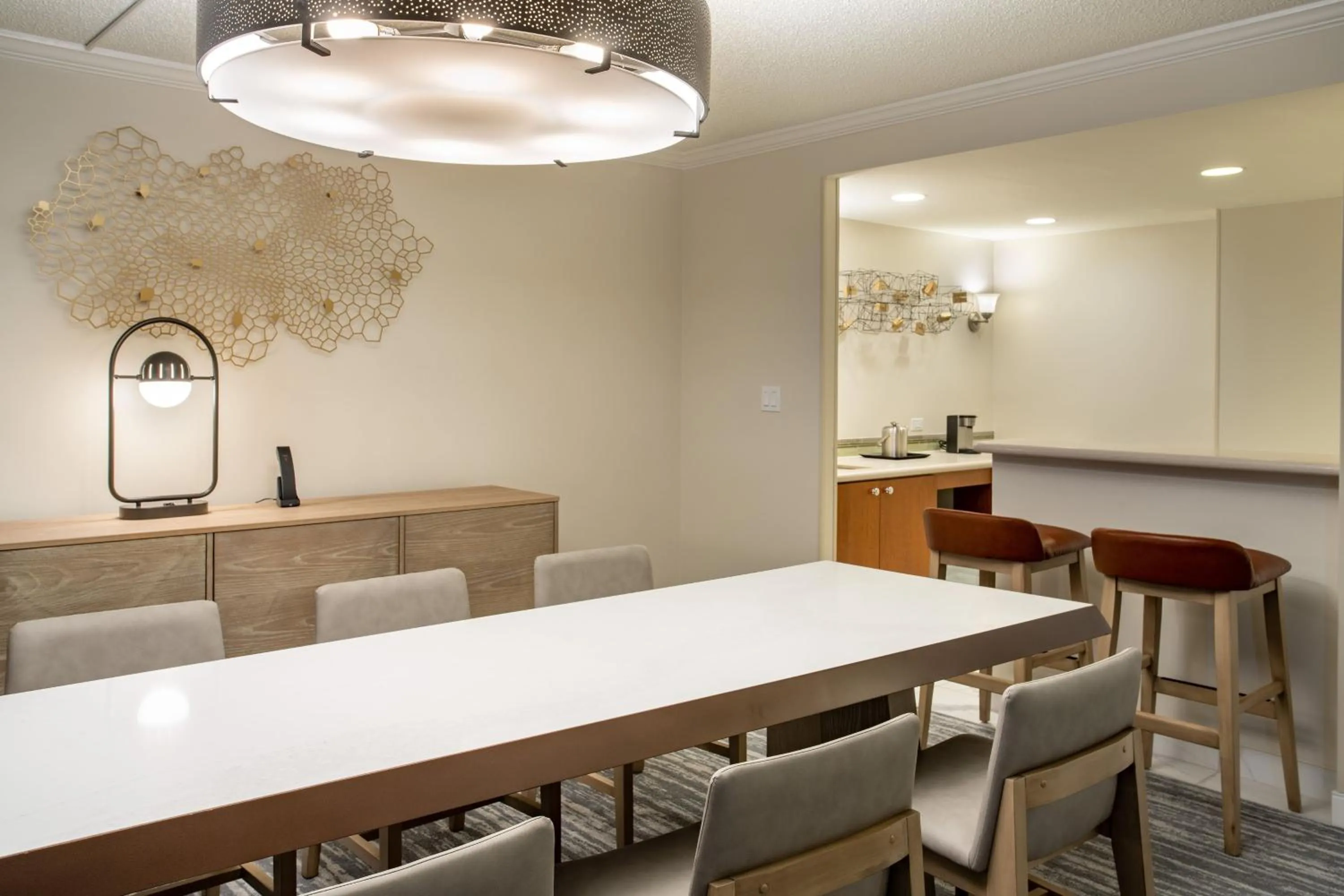 Photo of the whole room in The Westin Atlanta Airport