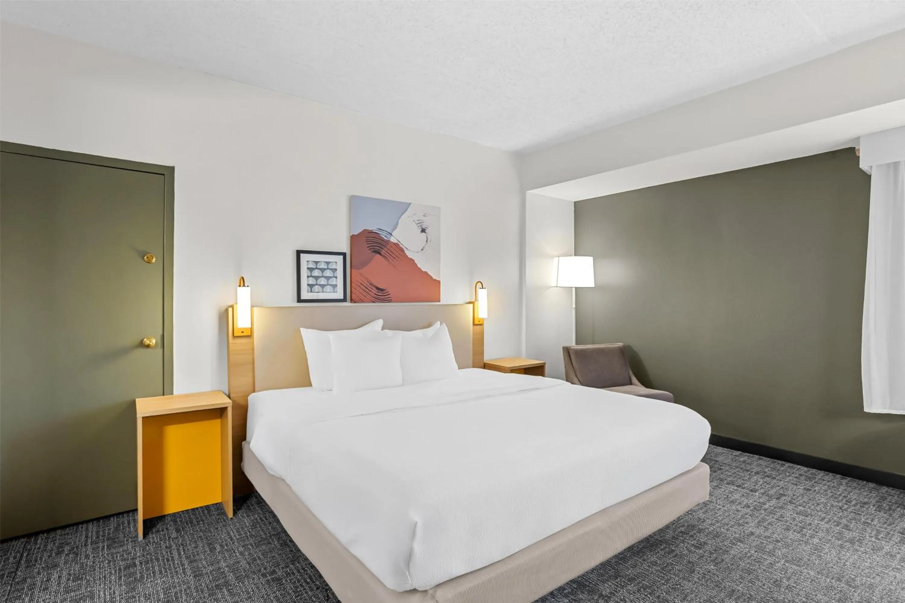 Bed in Spark by Hilton Des Plaines Chicago O'Hare