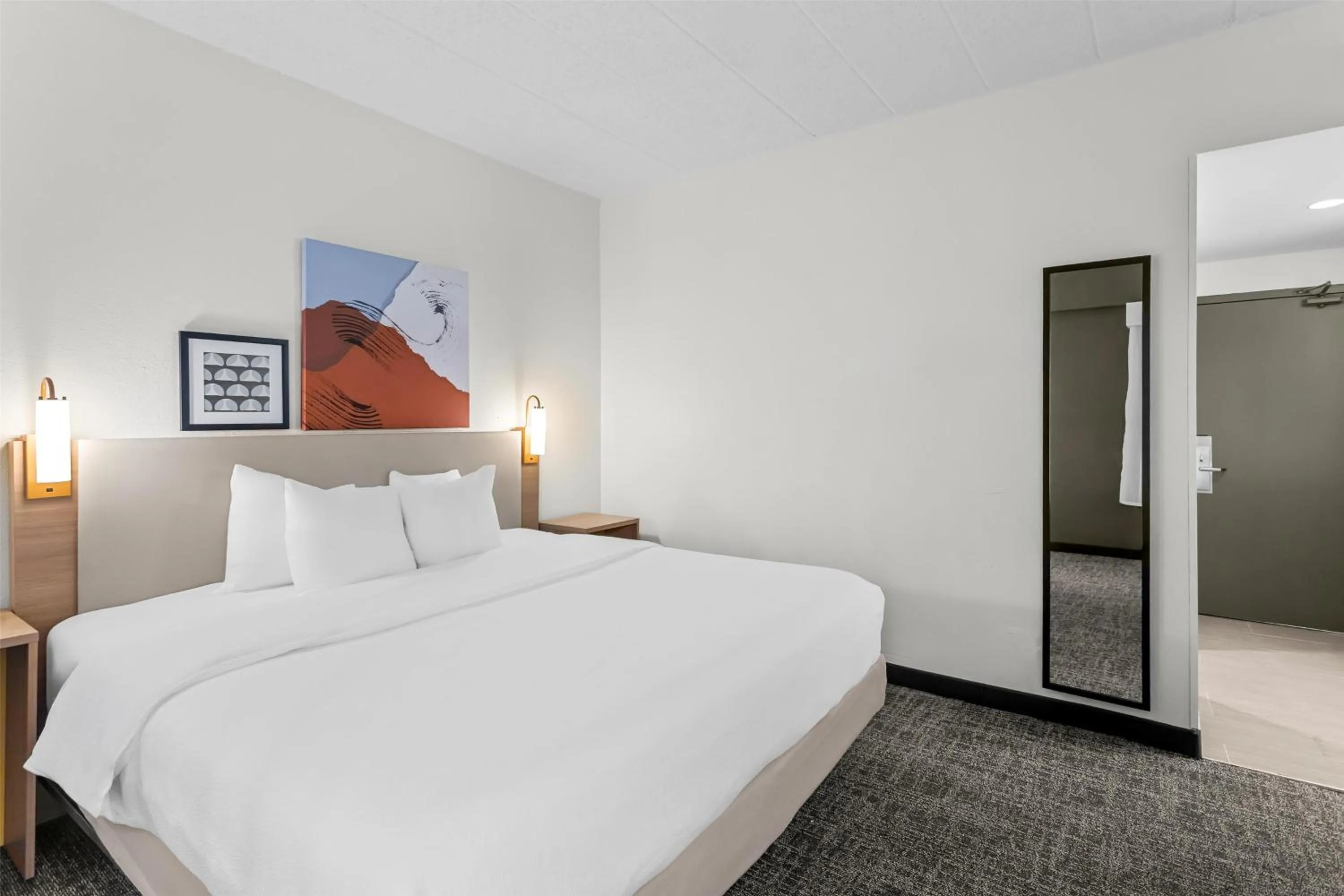 Bed in Spark by Hilton Des Plaines Chicago O'Hare