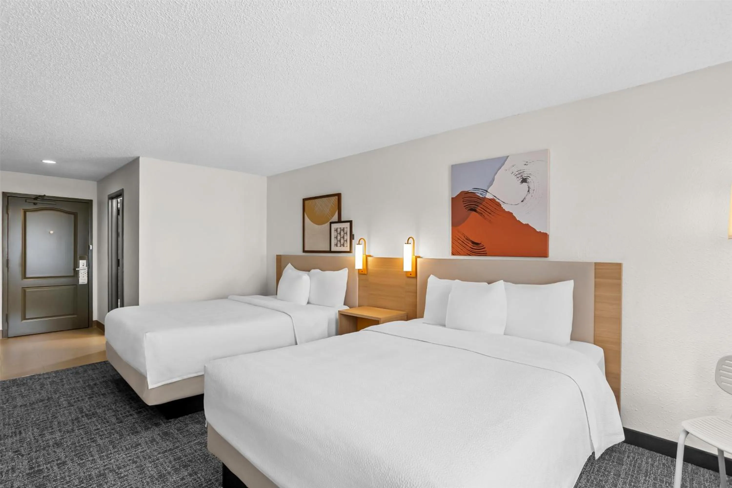 Bed in Spark by Hilton Des Plaines Chicago O'Hare