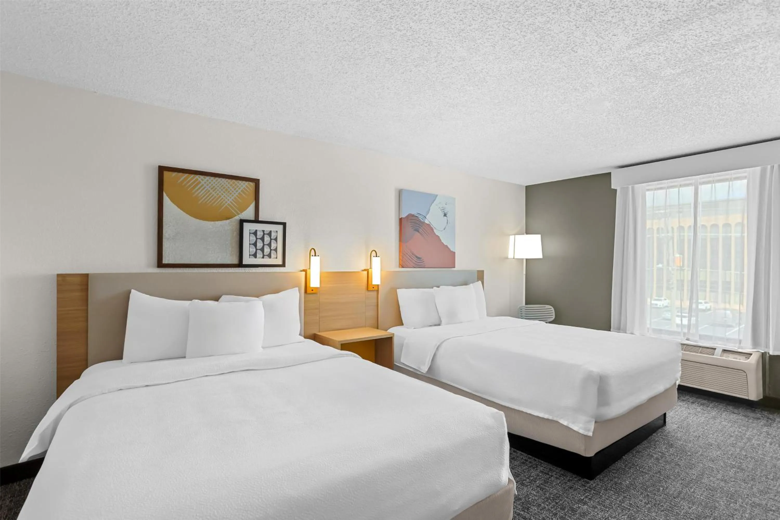 Bed in Spark by Hilton Des Plaines Chicago O'Hare
