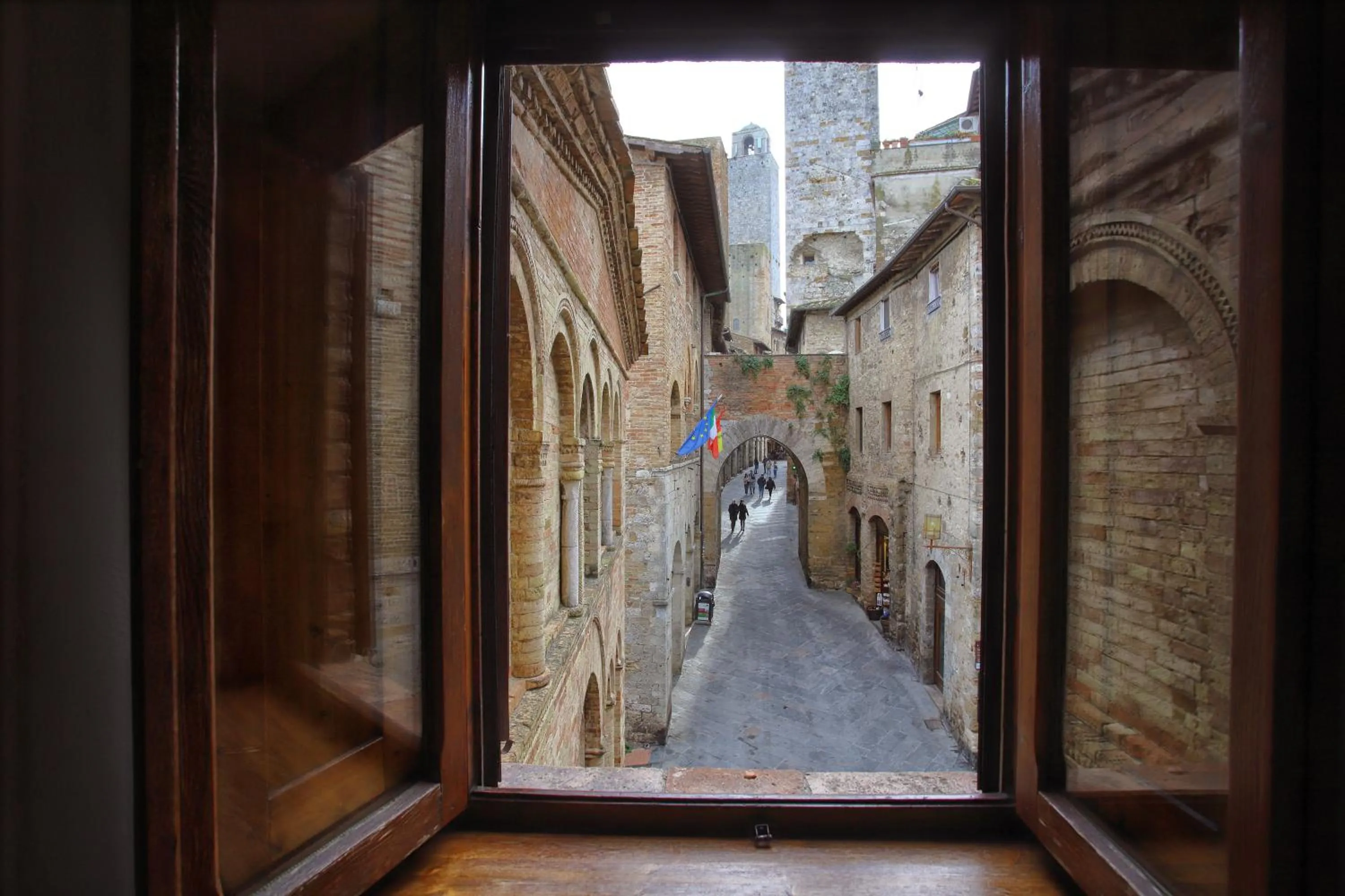 La Torre Nomipesciolini