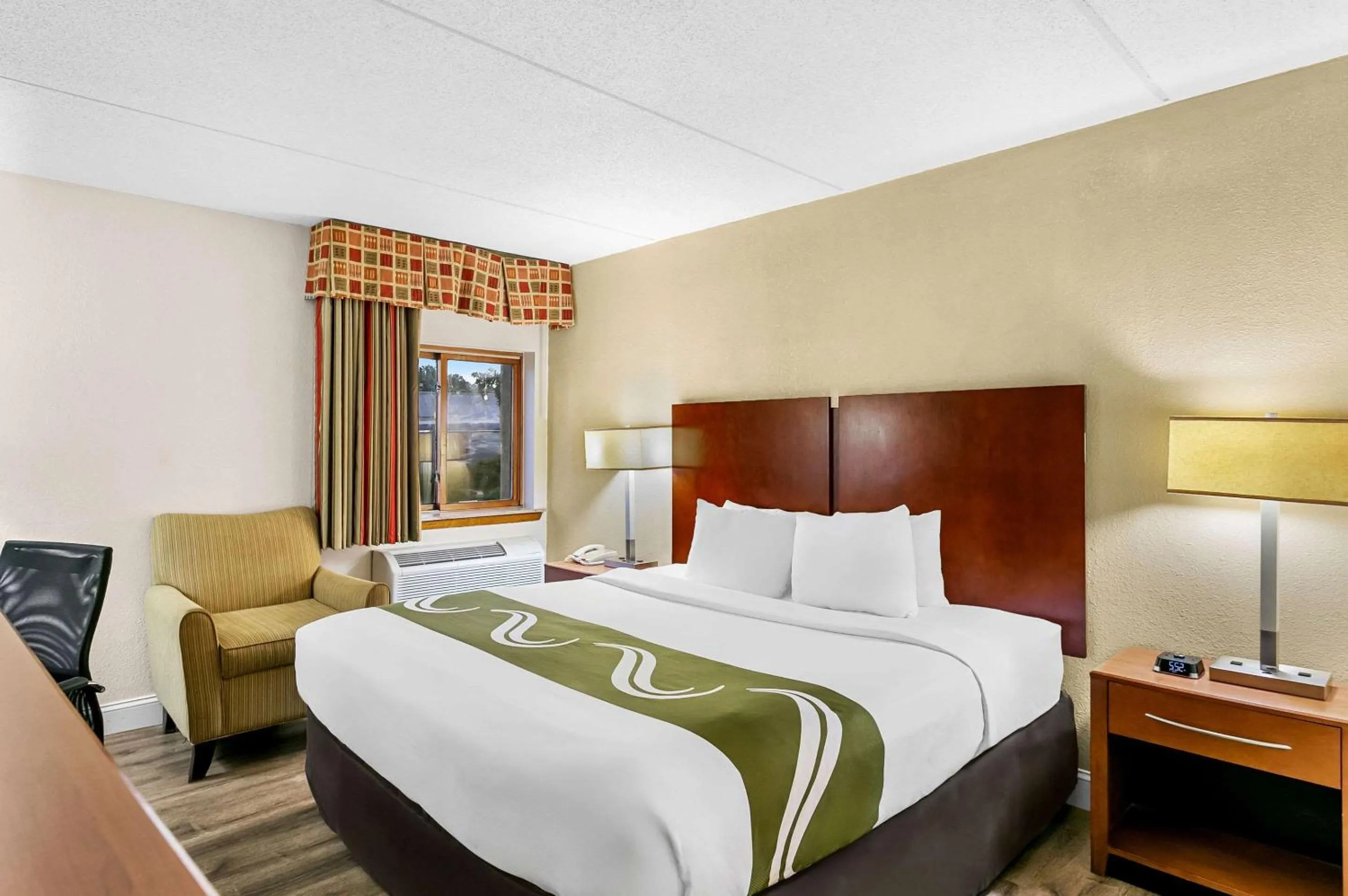 Bedroom, Bed in Quality Inn Jessup - Columbia South Near Fort Meade