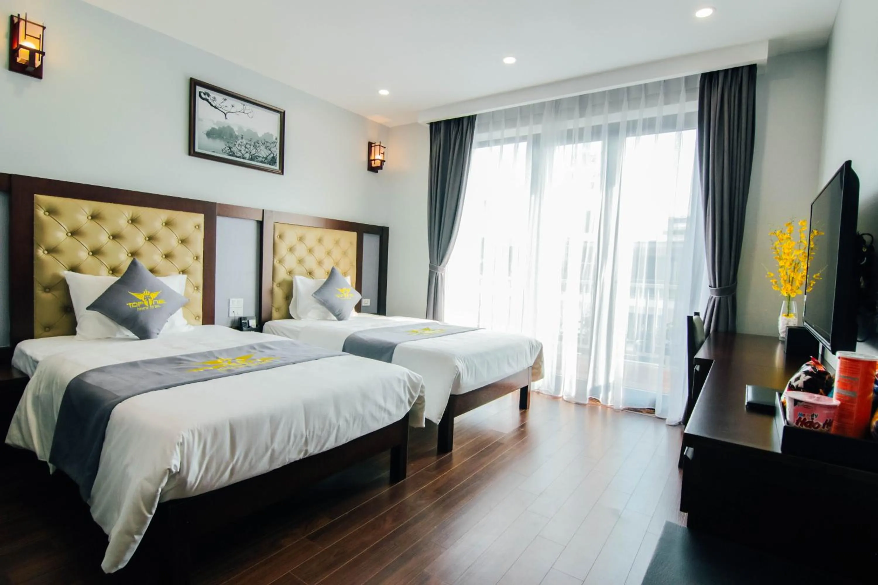 Photo of the whole room, Bed in Topone Halong Hotel