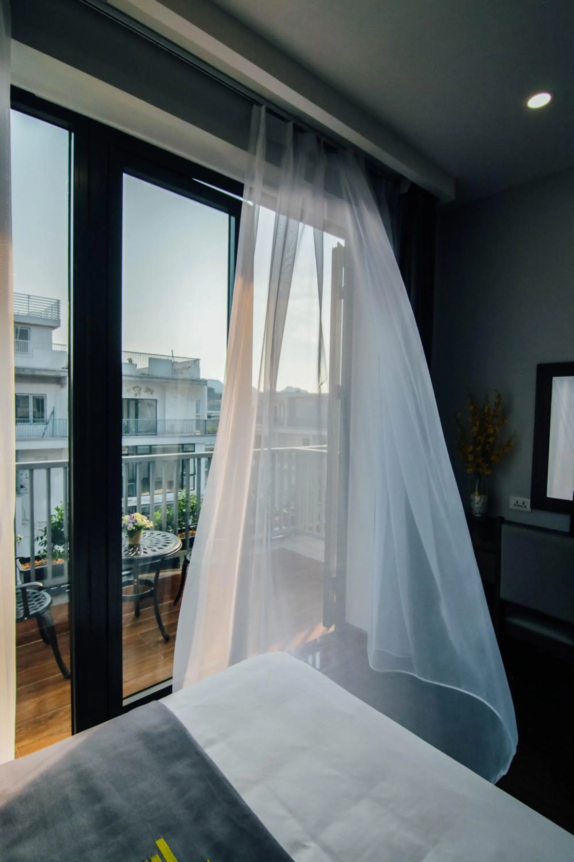 View (from property/room), Bed in Topone Halong Hotel