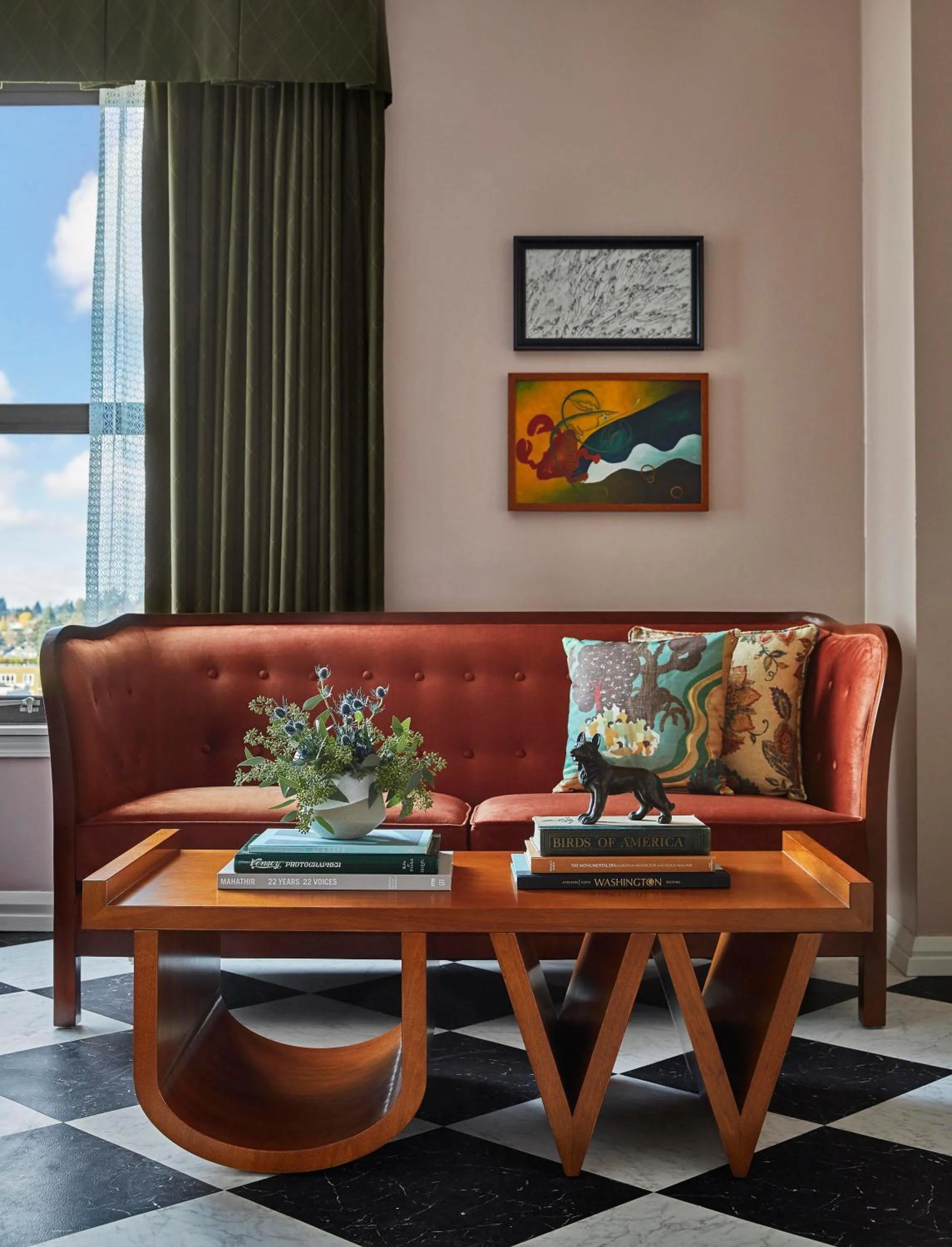 Living room in Graduate by Hilton Seattle