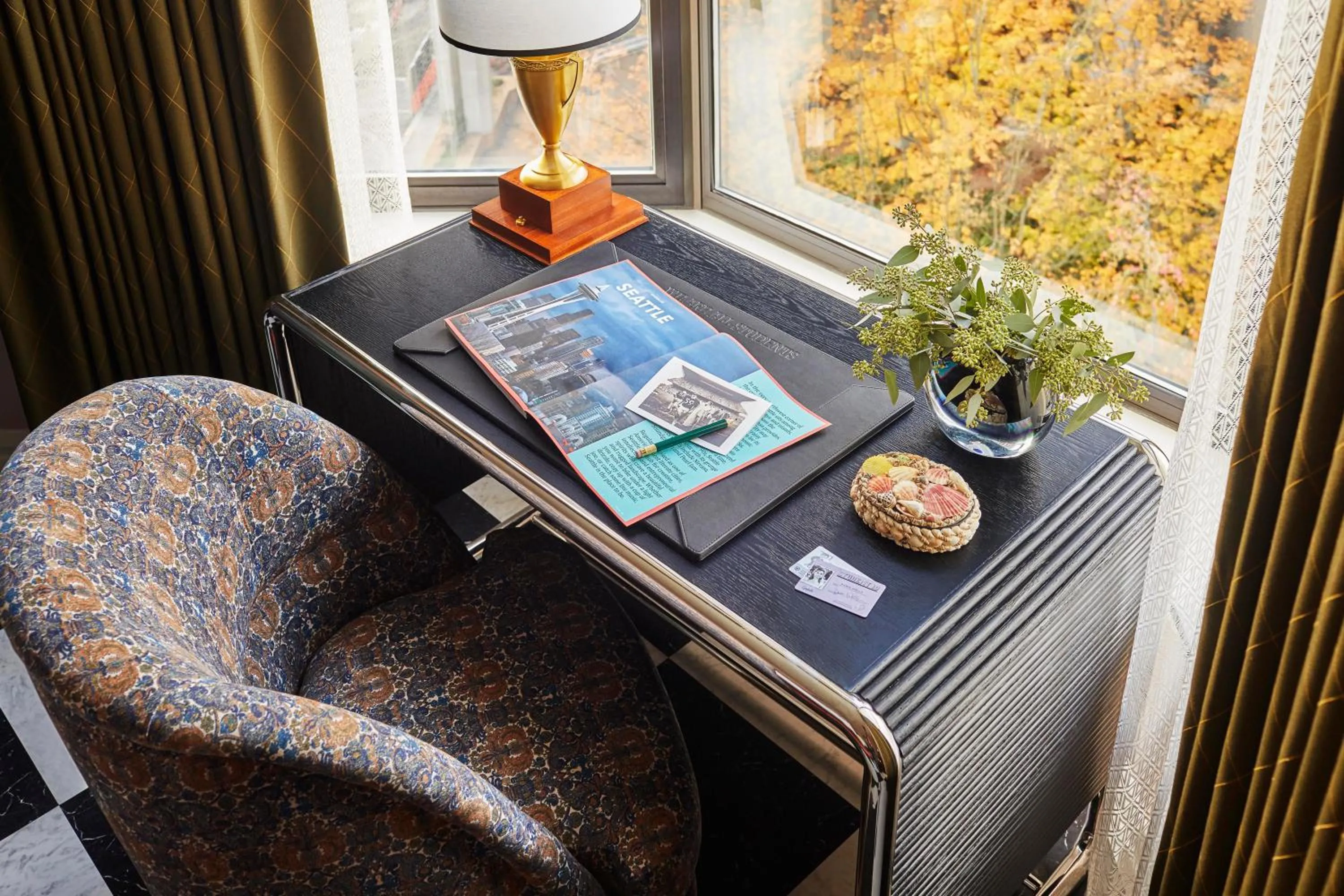 Bedroom in Graduate by Hilton Seattle