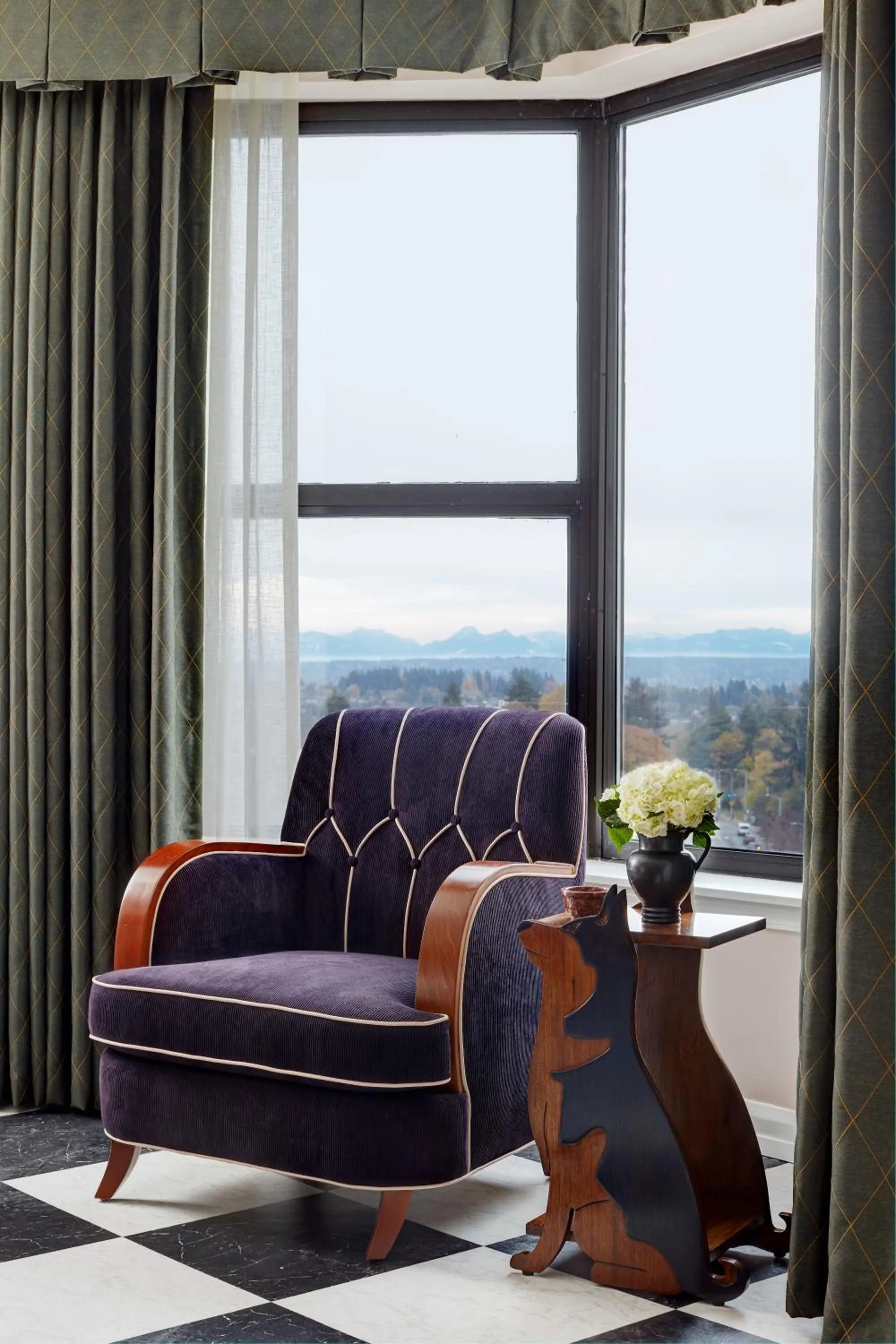 Decorative detail in Graduate by Hilton Seattle