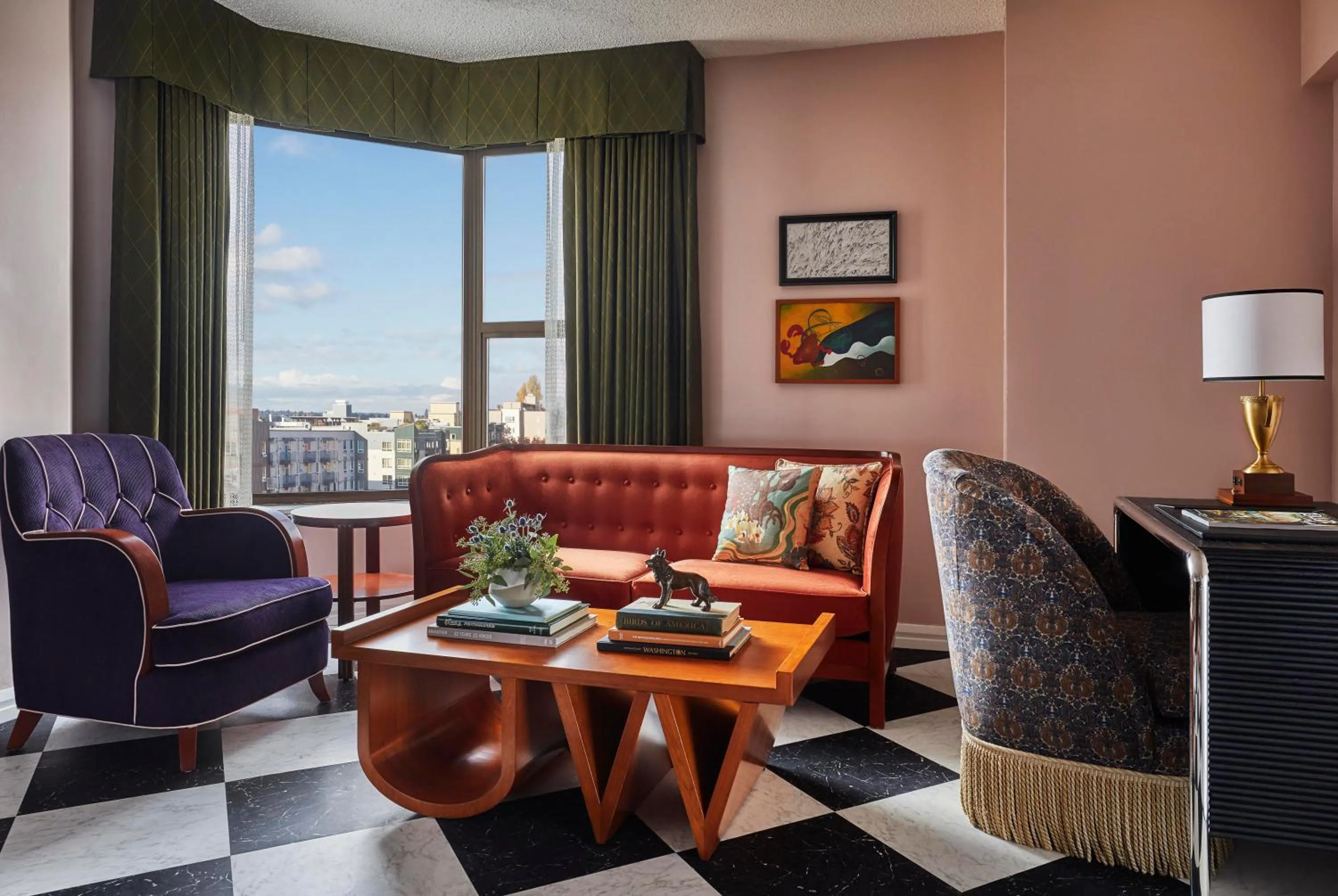 Living room in Graduate by Hilton Seattle