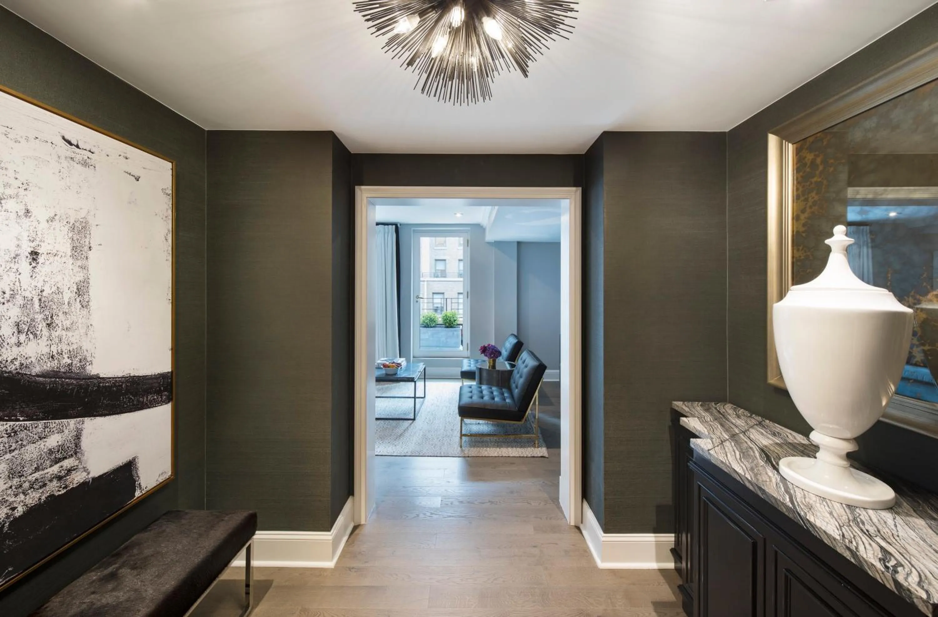 Photo of the whole room in Omni Berkshire Place