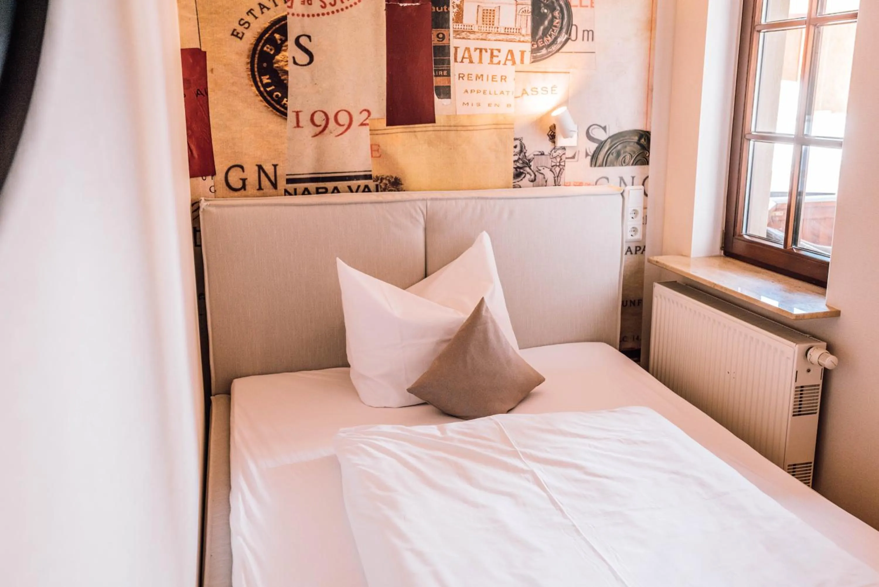 Bedroom, Bed in Schmidtburger Hof