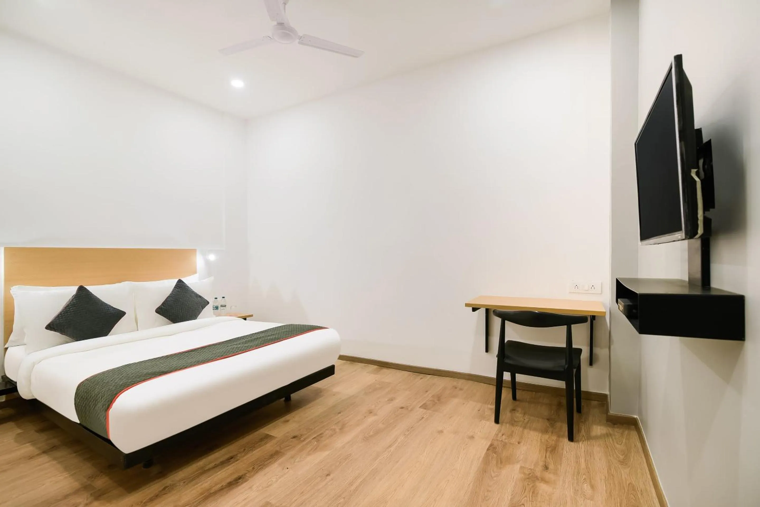 Bedroom, Bed in Townhouse The Awadh Airport Near Chaudhary Charan Singh International Airport