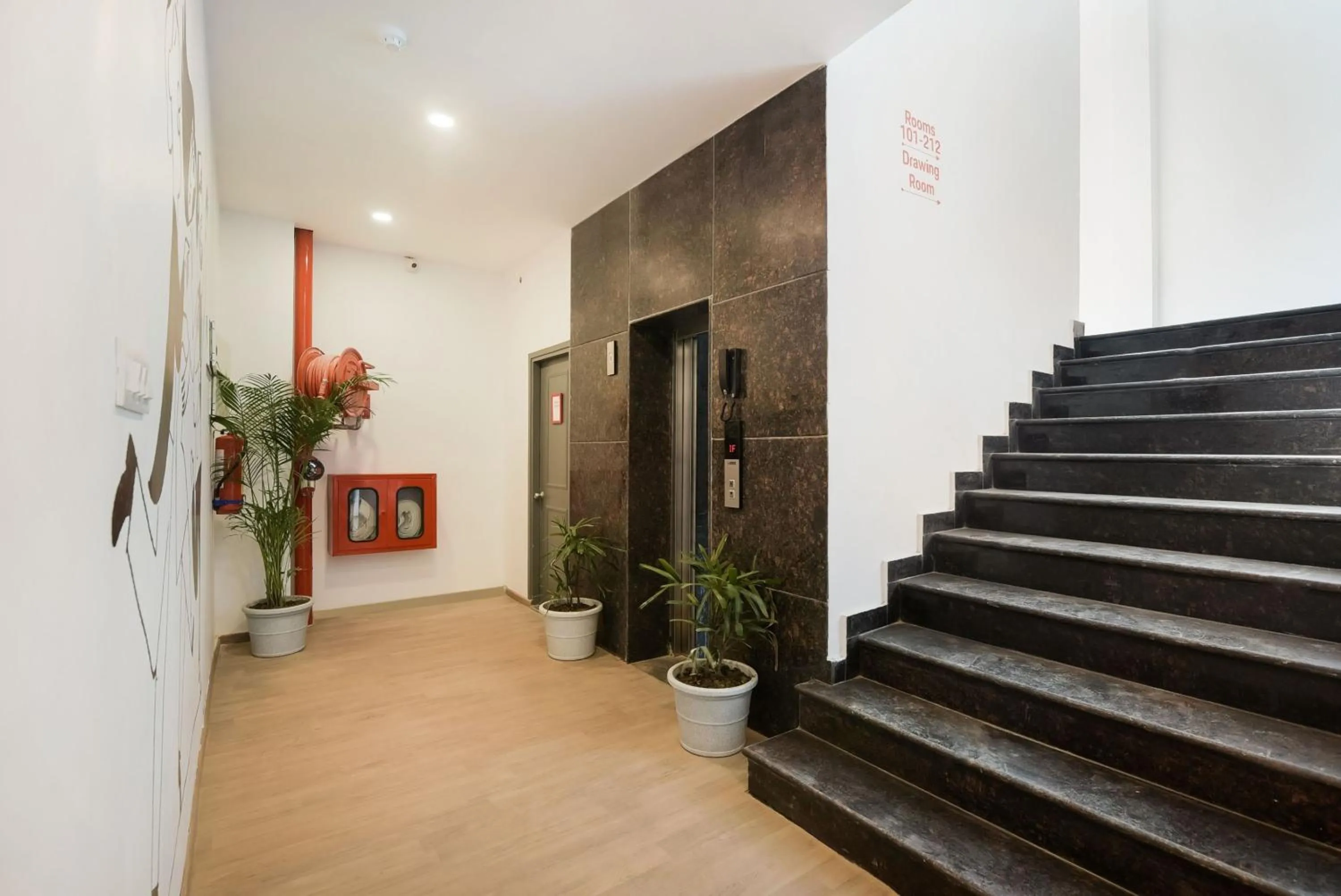 Lobby or reception in Townhouse The Awadh Airport Near Chaudhary Charan Singh International Airport