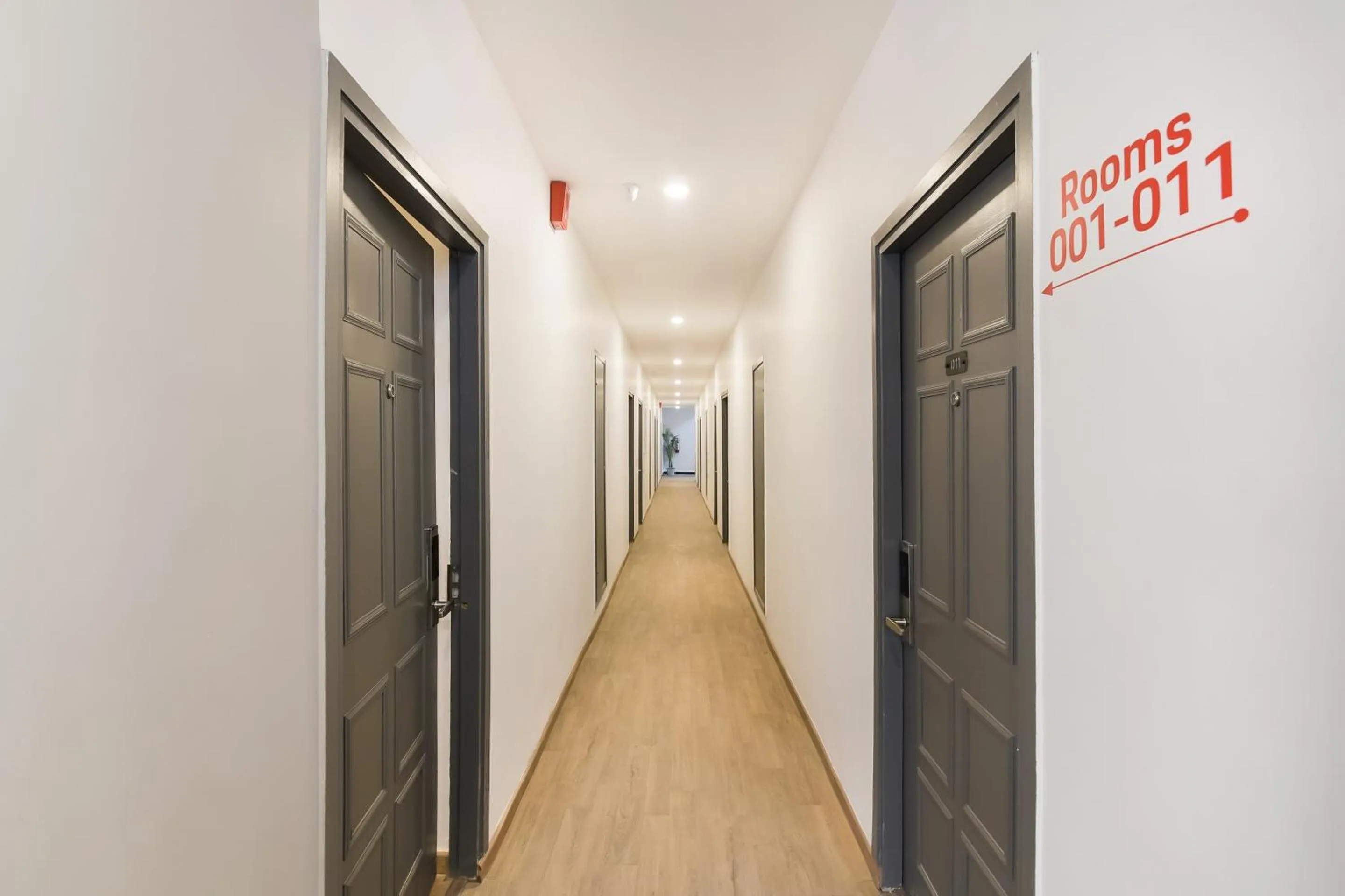 Lobby or reception in Townhouse The Awadh Airport Near Chaudhary Charan Singh International Airport