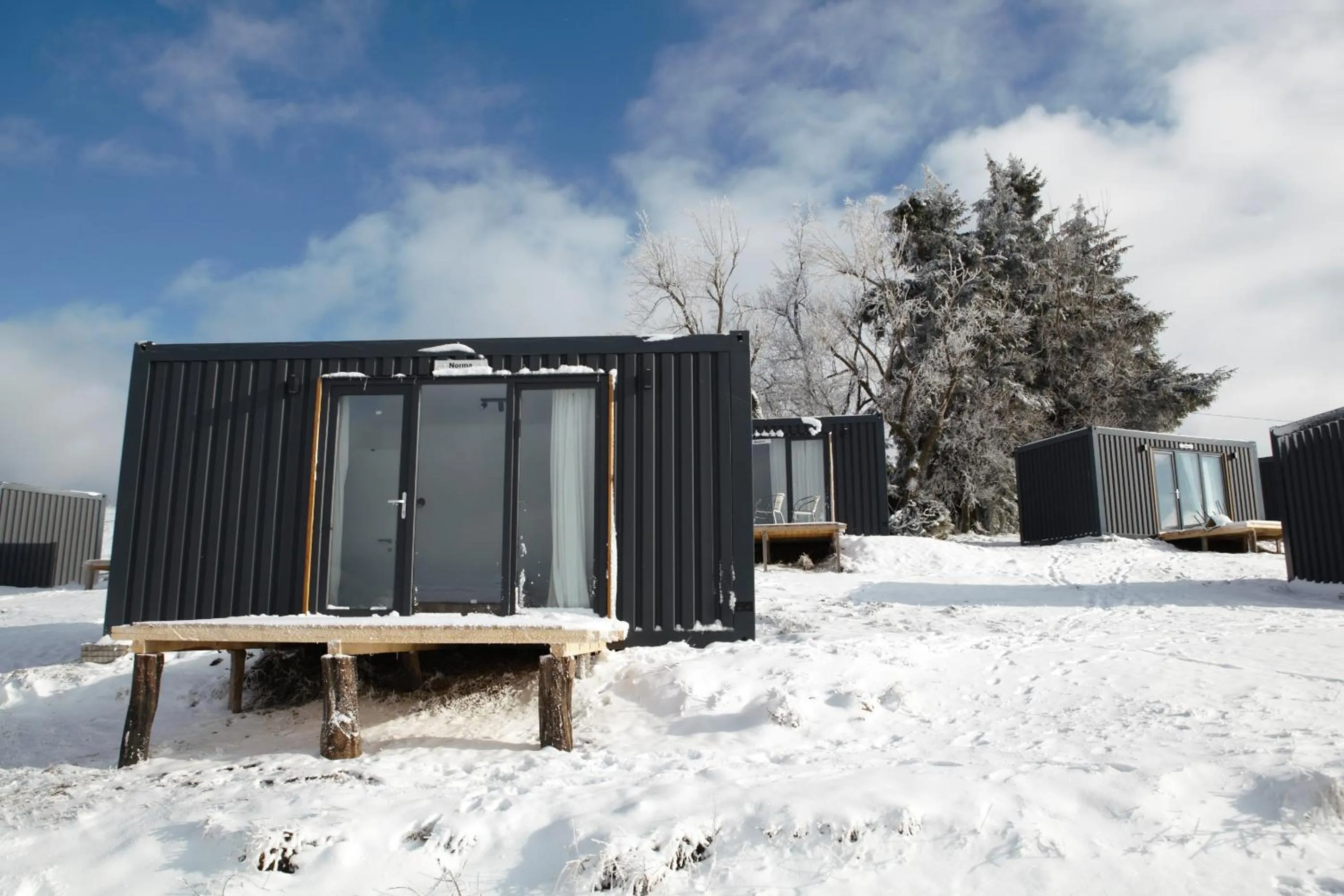 Day in Ursa Mica Glamping Resort