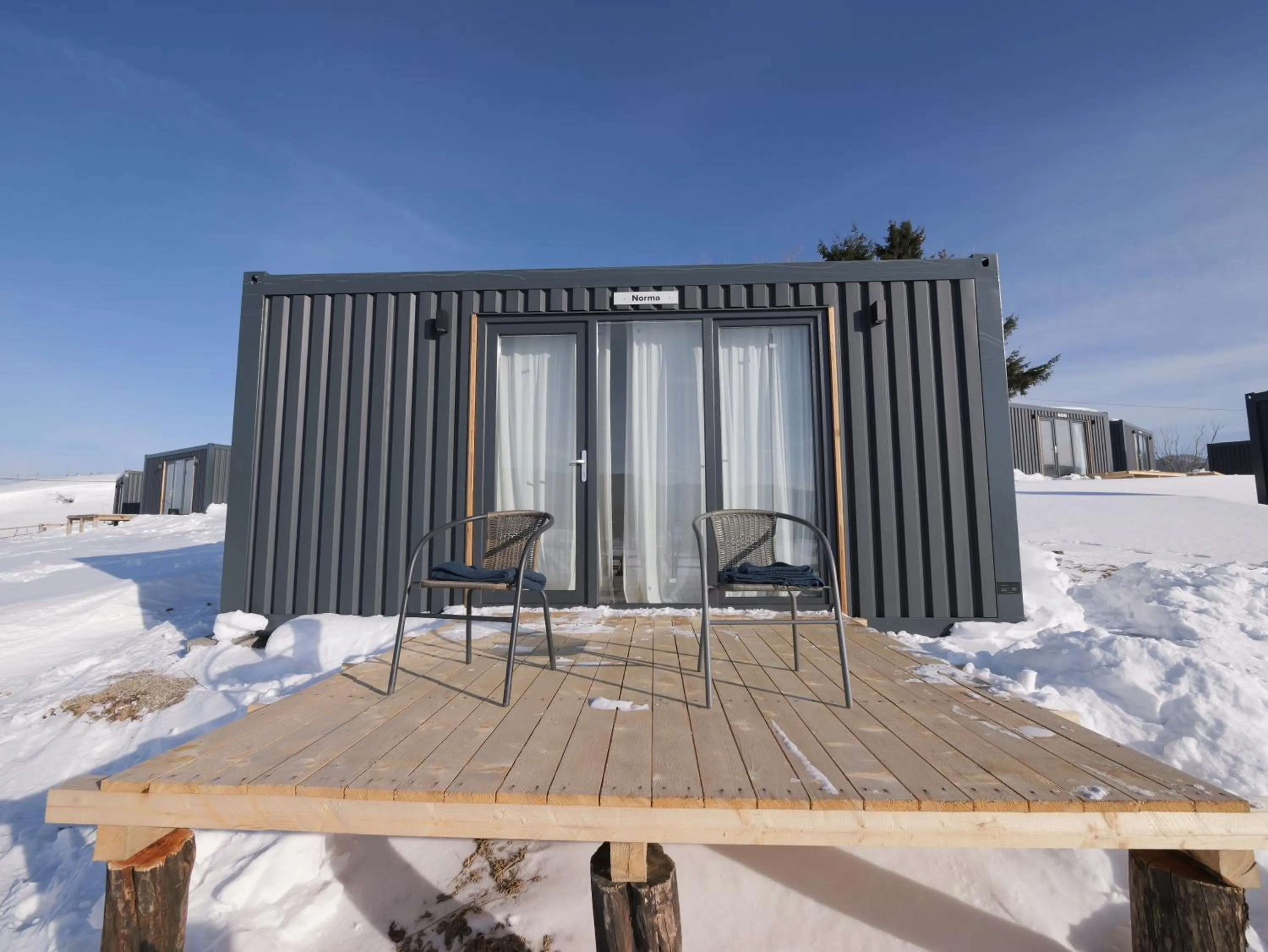 Balcony/Terrace in Ursa Mica Glamping Resort