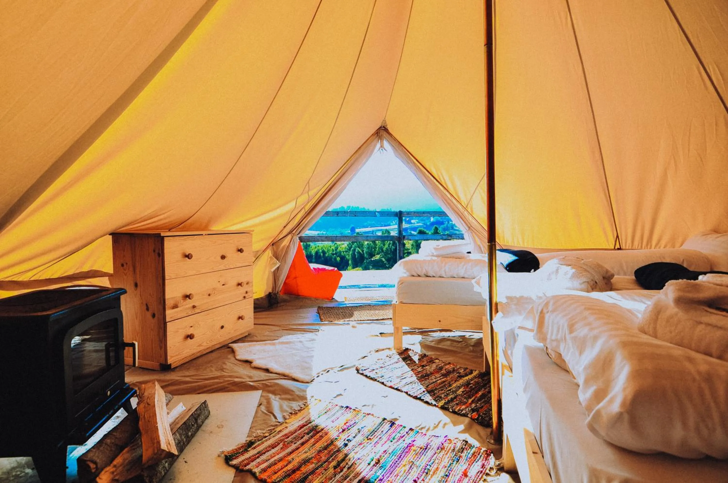 Bed in Ursa Mica Glamping Resort