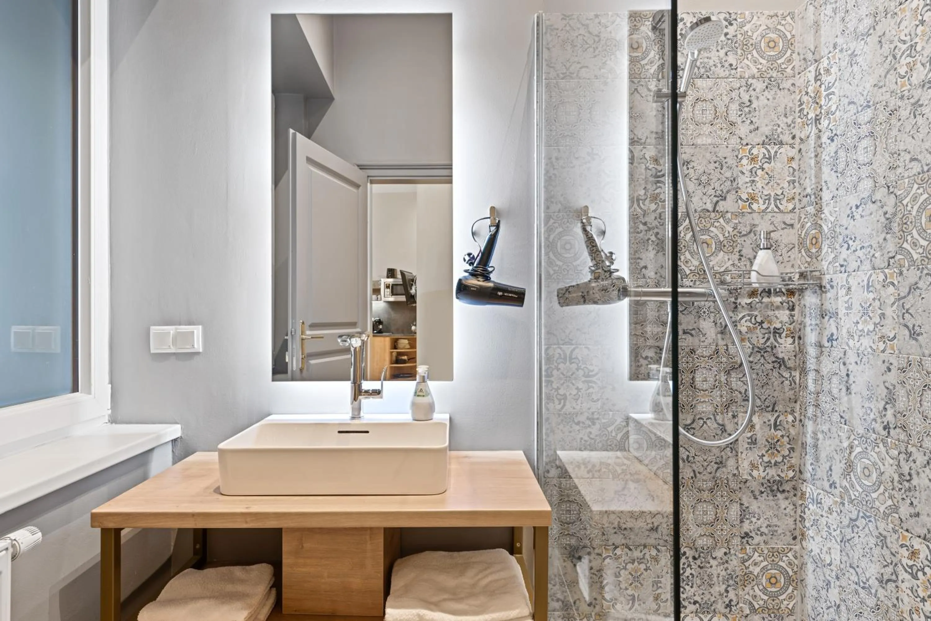 Bathroom in KH Opera Apartments