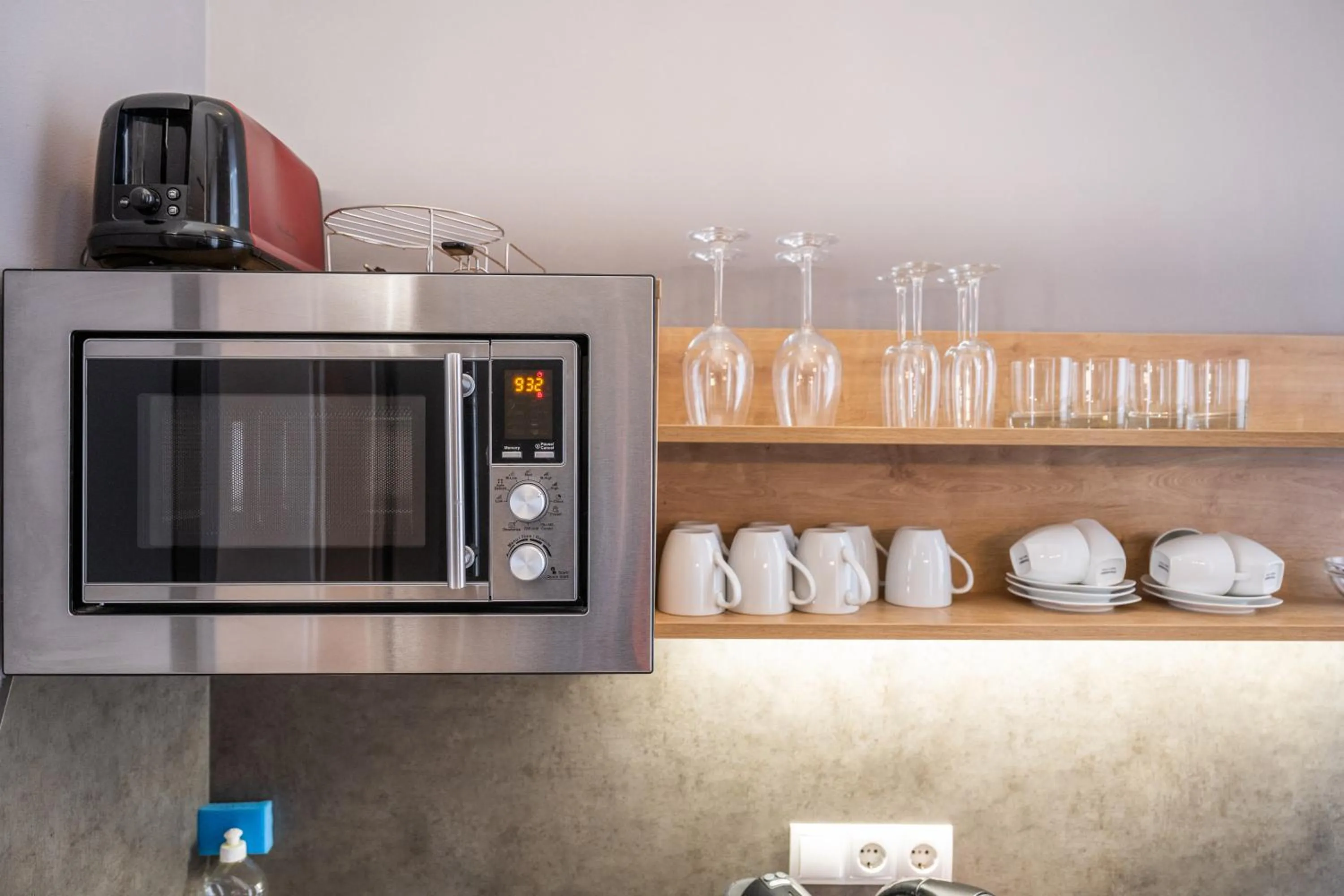 microwave in KH Opera Apartments