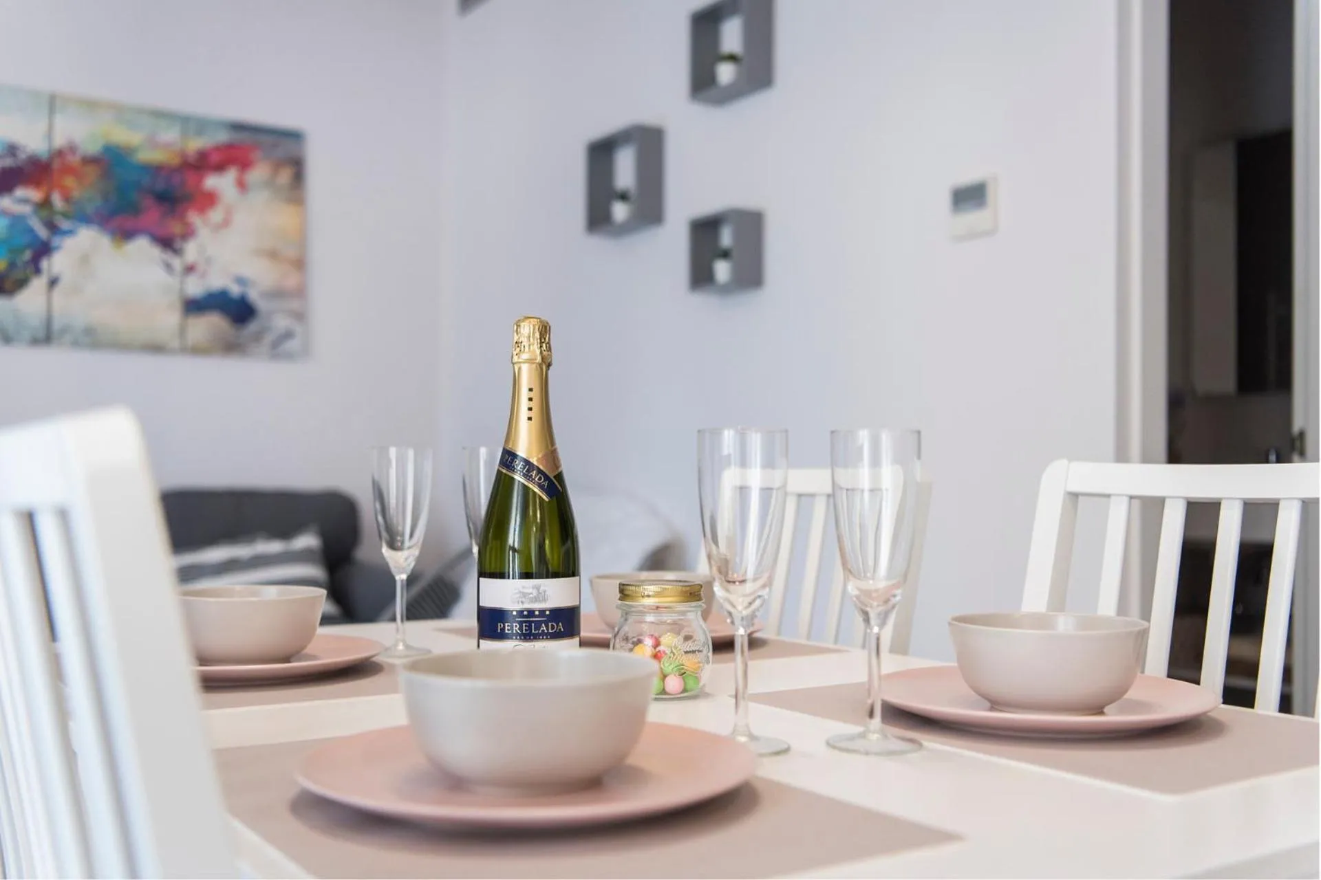 Dining area in Lovely and bright apartment in the heart of Banyoles