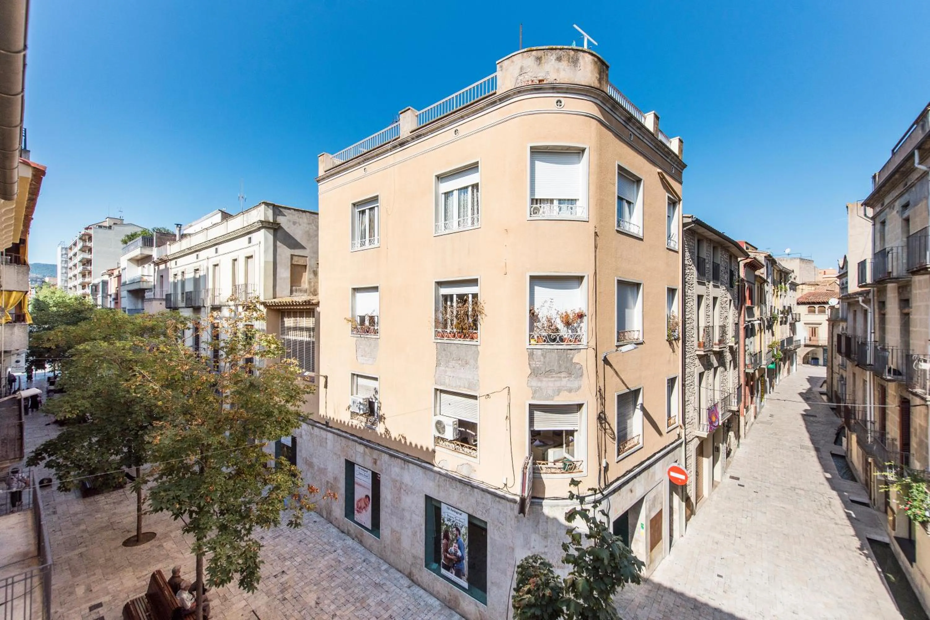 View (from property/room) in Lovely and bright apartment in the heart of Banyoles